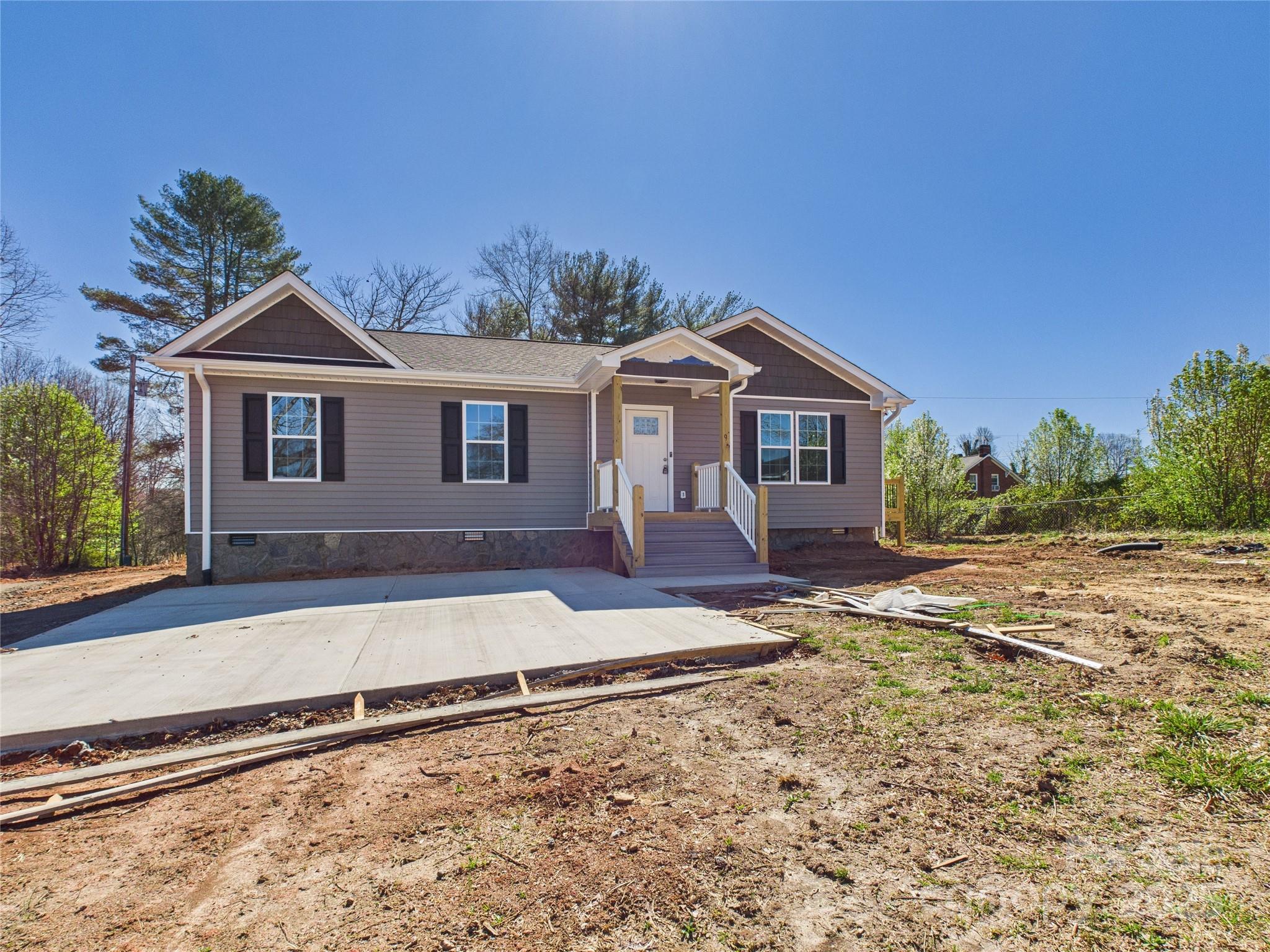 19 Hillside Avenue Property Photo