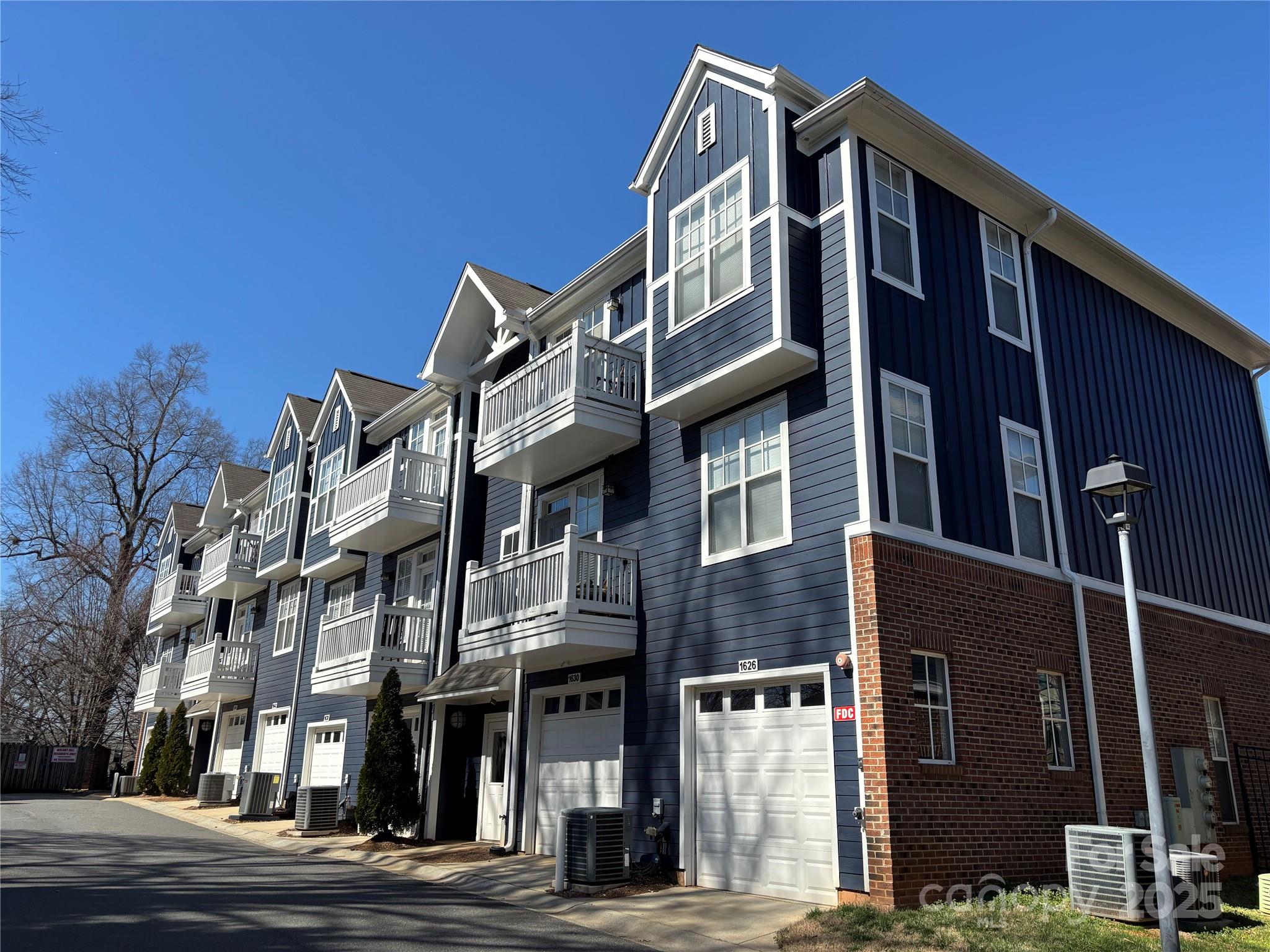 1634 Walnut View Drive Property Photo