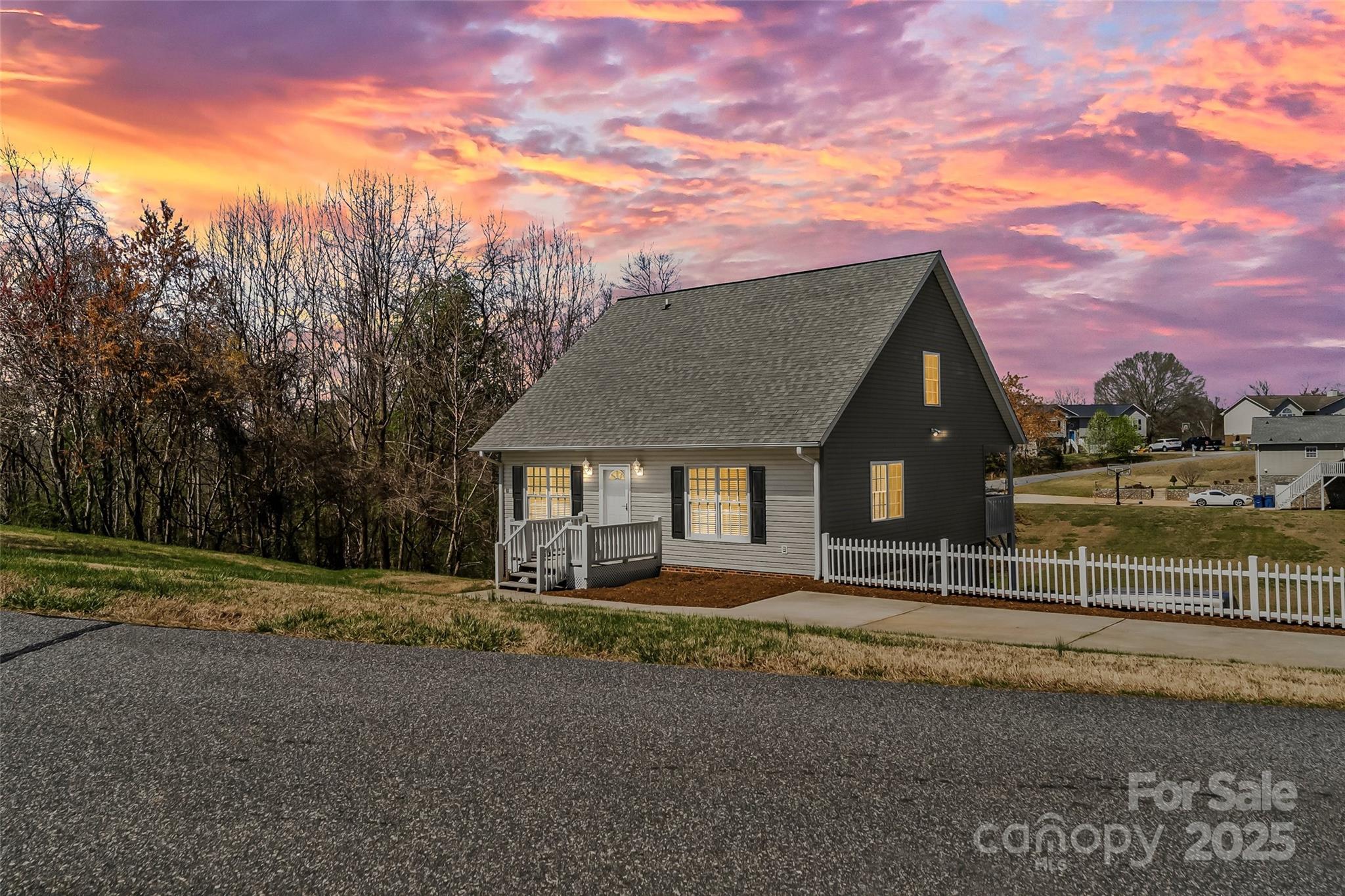 203 Taylor Circle Property Photo