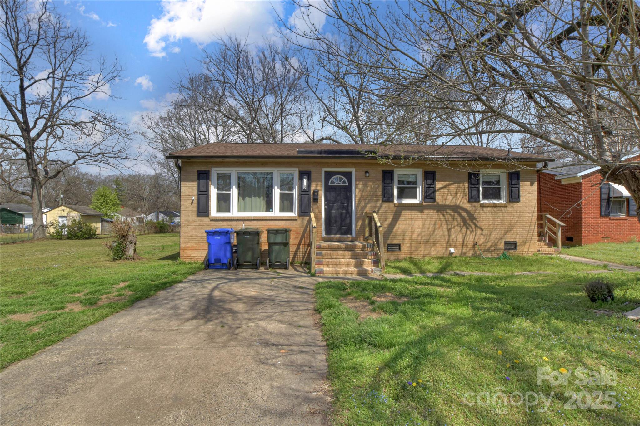 Sunset Park Real Estate Listings Main Image