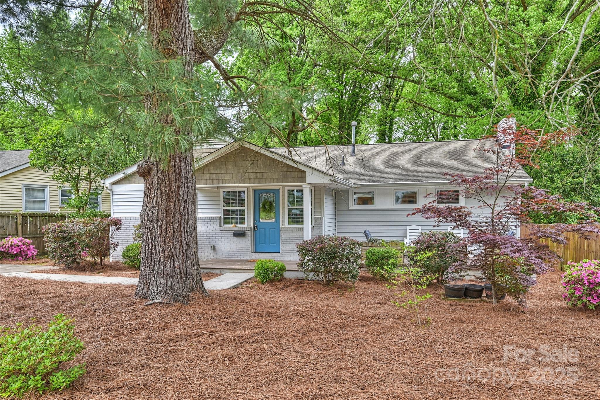 1837 Academy Street Property Photo 2
