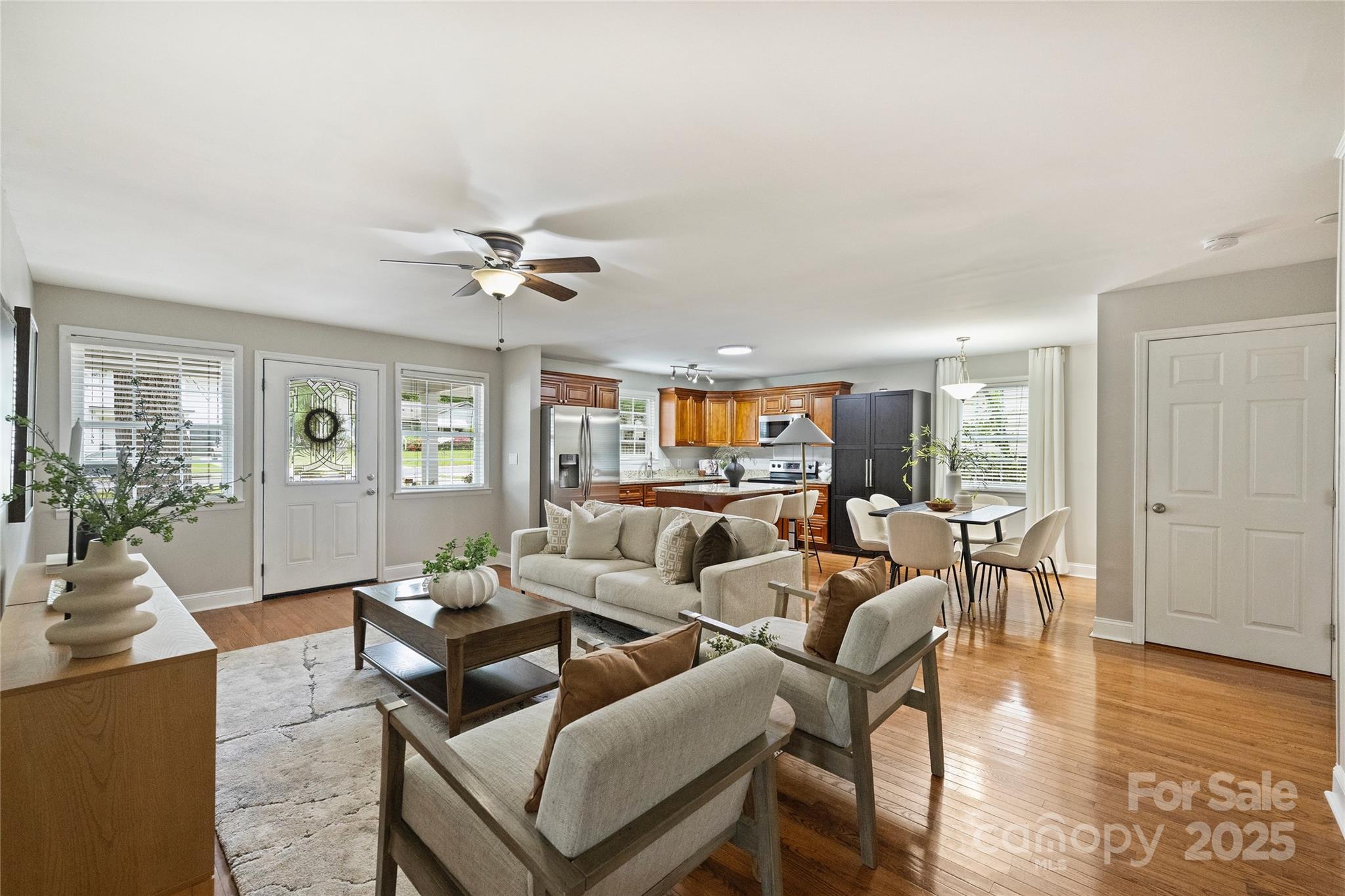 1837 Academy Street Property Photo 4