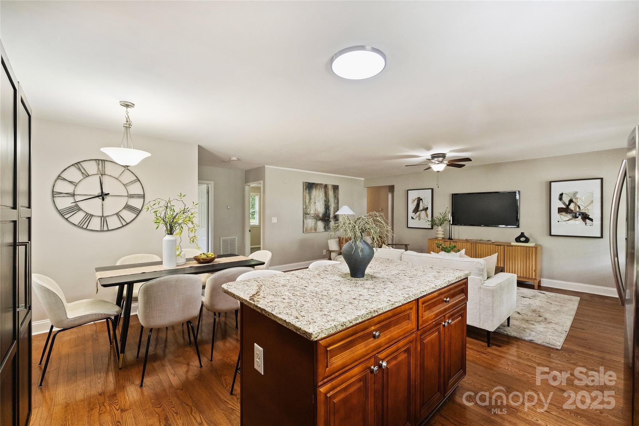 1837 Academy Street Property Photo 5