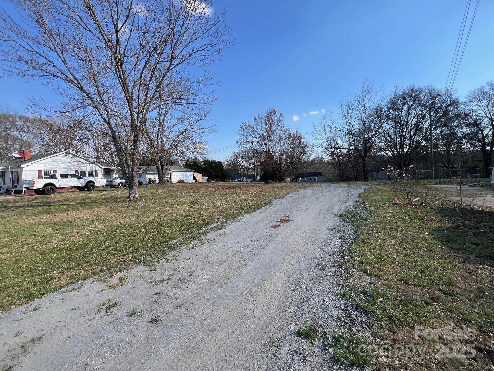 1652 Doggett Road Property Photo