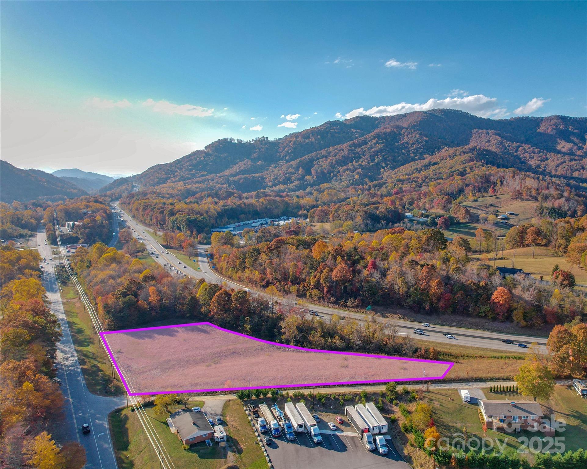 000 Smokey Park Highway Property Photo