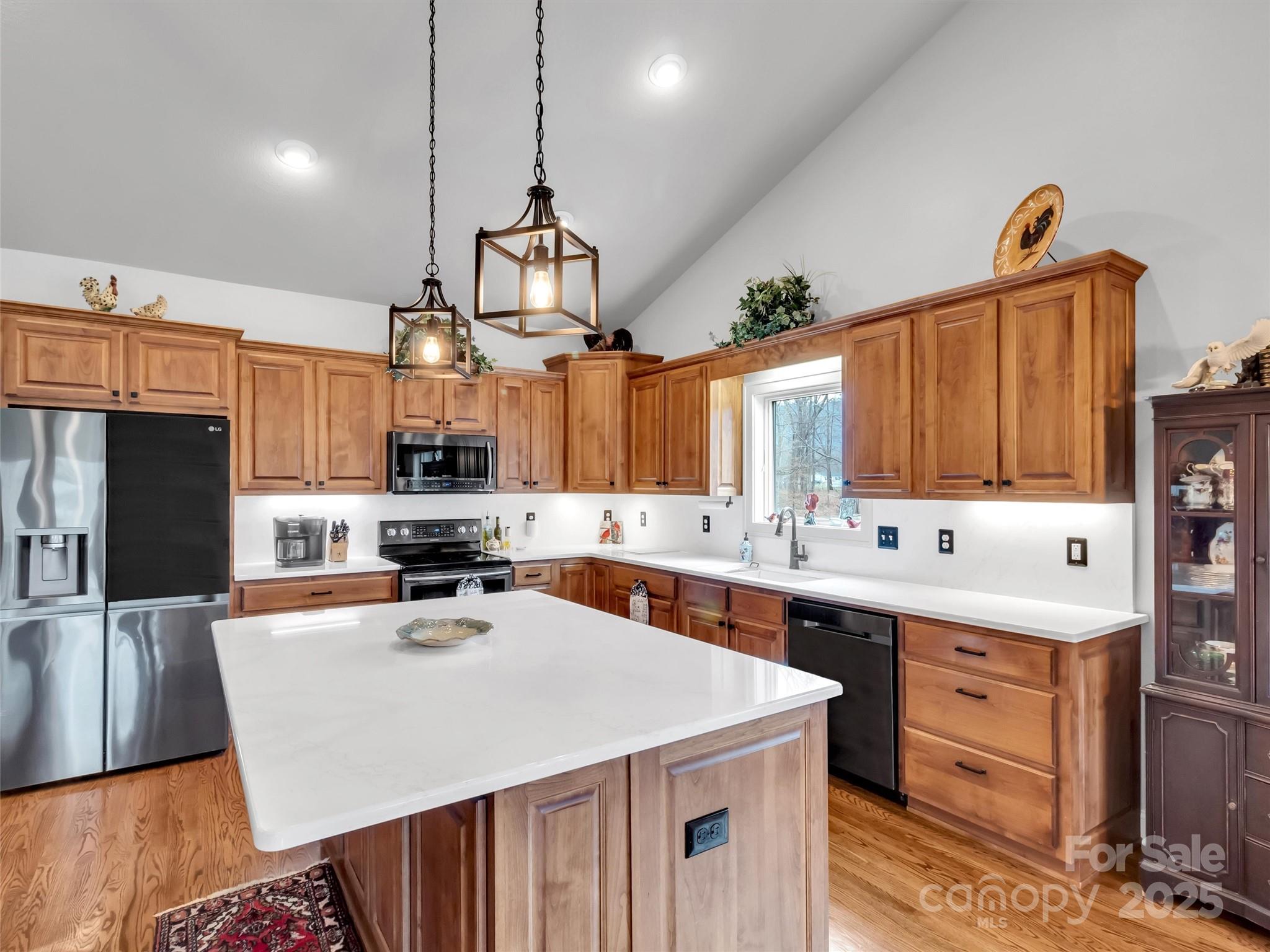 178 Sapphire Place Property Photo 9