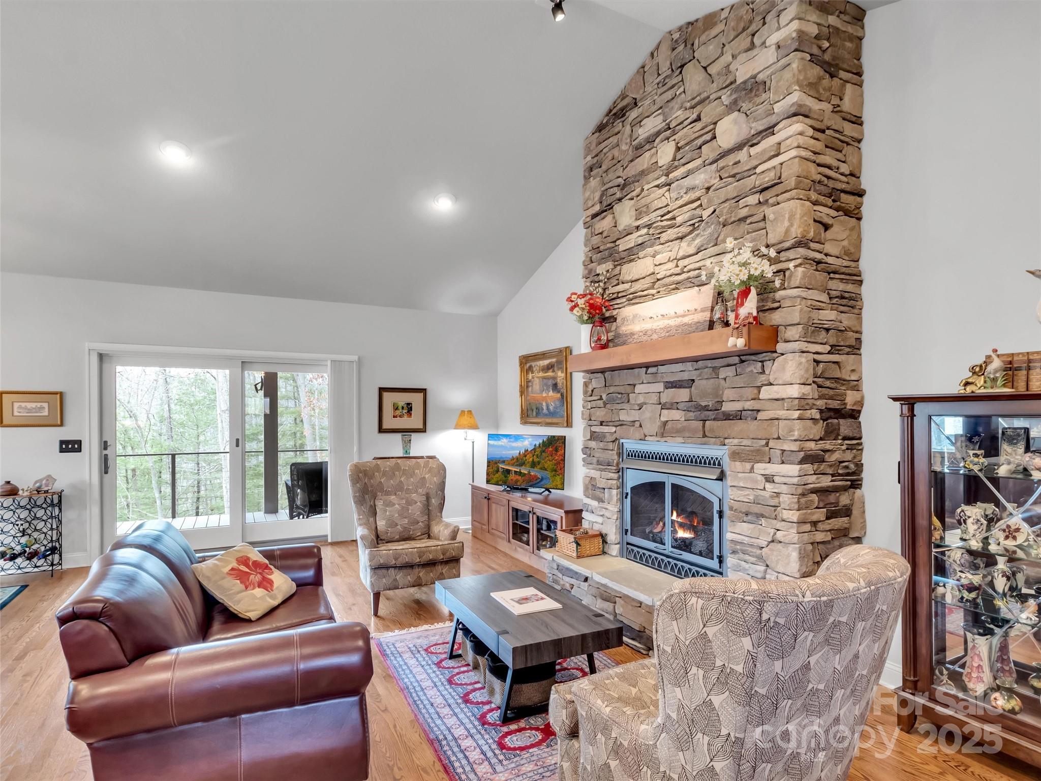 178 Sapphire Place Property Photo 13