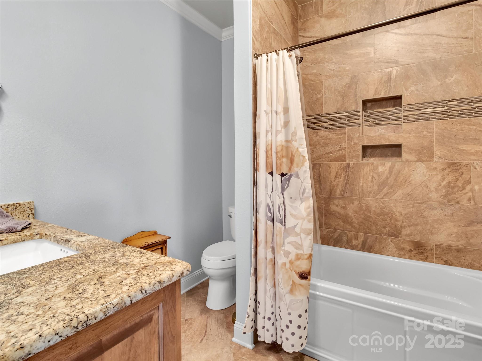 178 Sapphire Place Property Photo 29