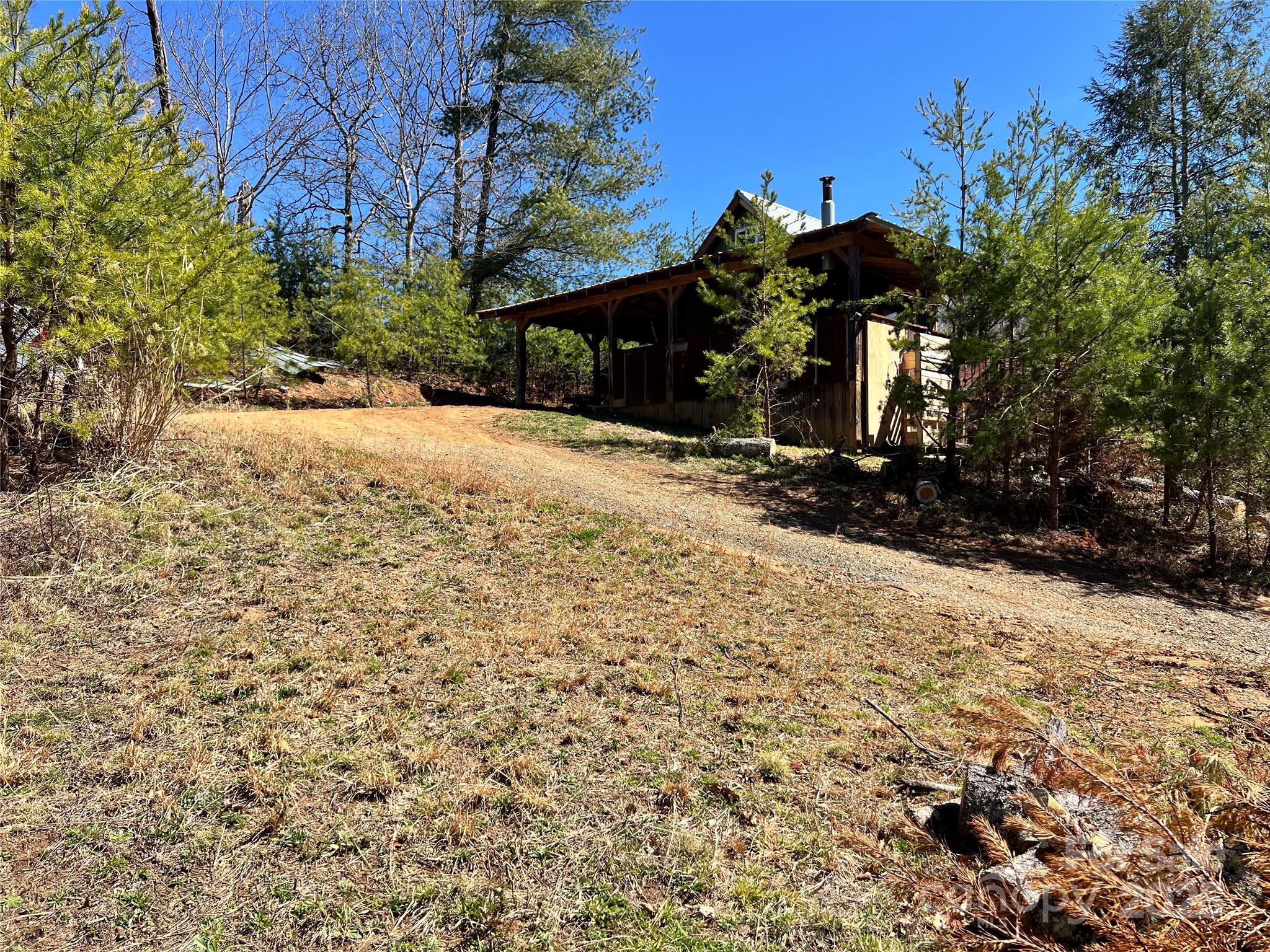 68 Deerborne Lane Property Photo 4