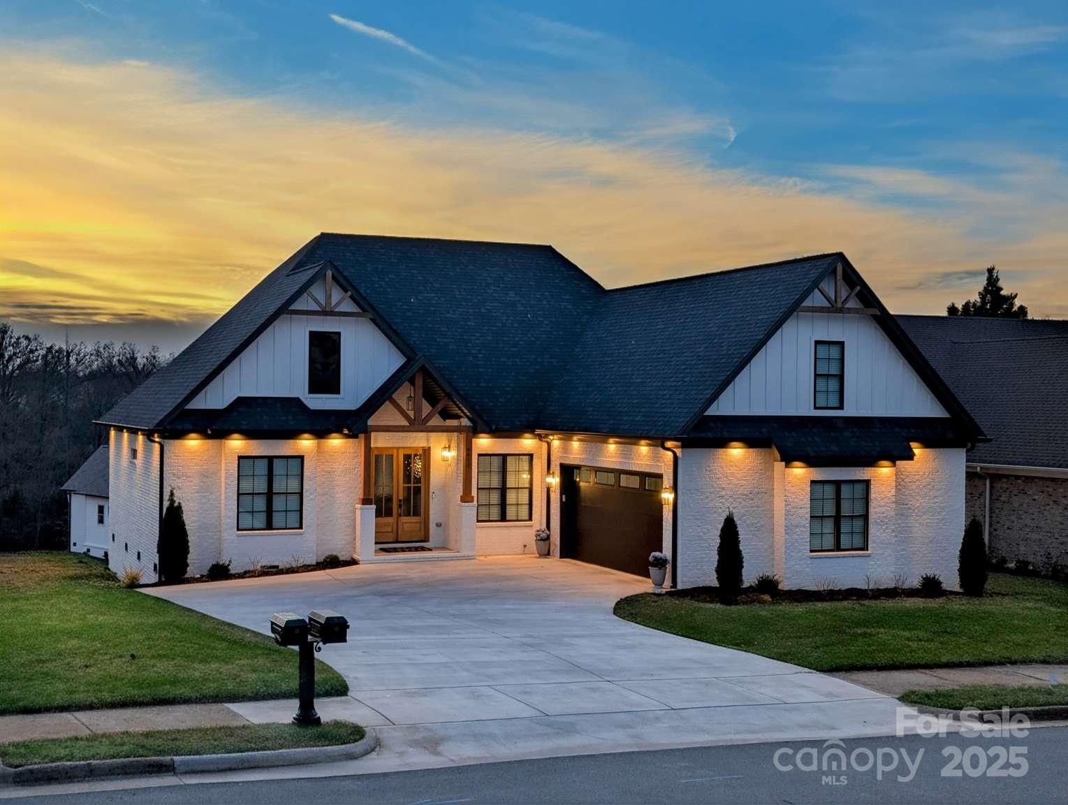 4412 Holly Circle Property Photo