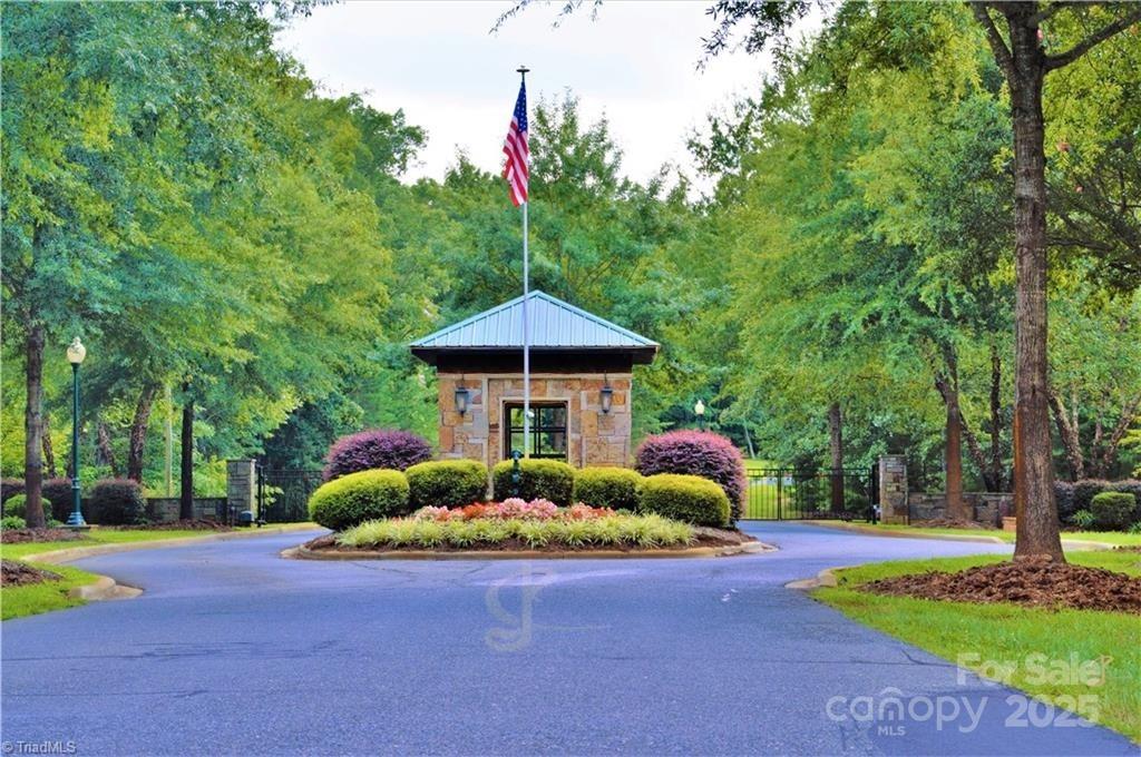 325 Rocky Cove Lane Property Photo 8