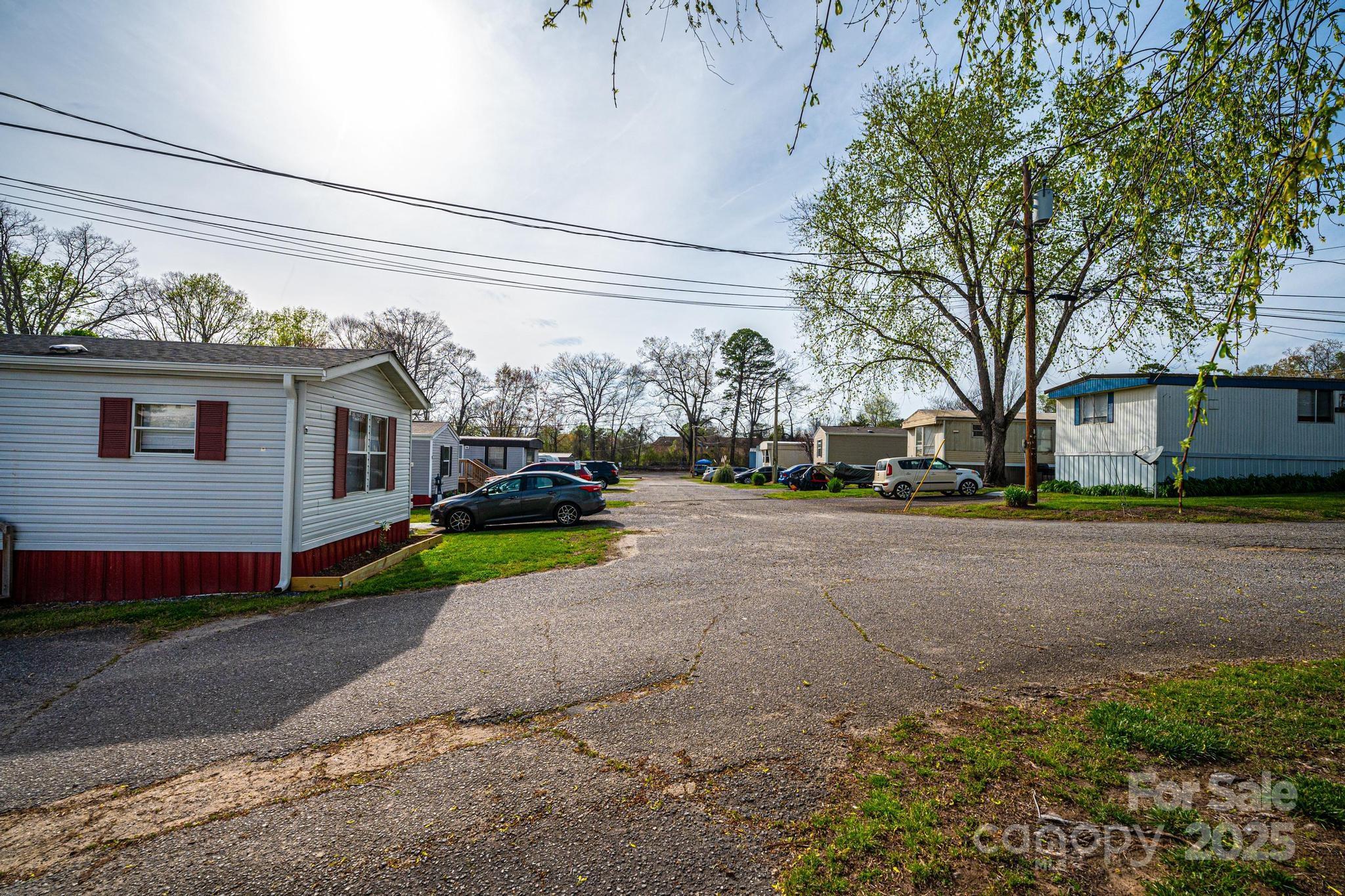 1521 Airport Rhodhiss Road Property Photo 6