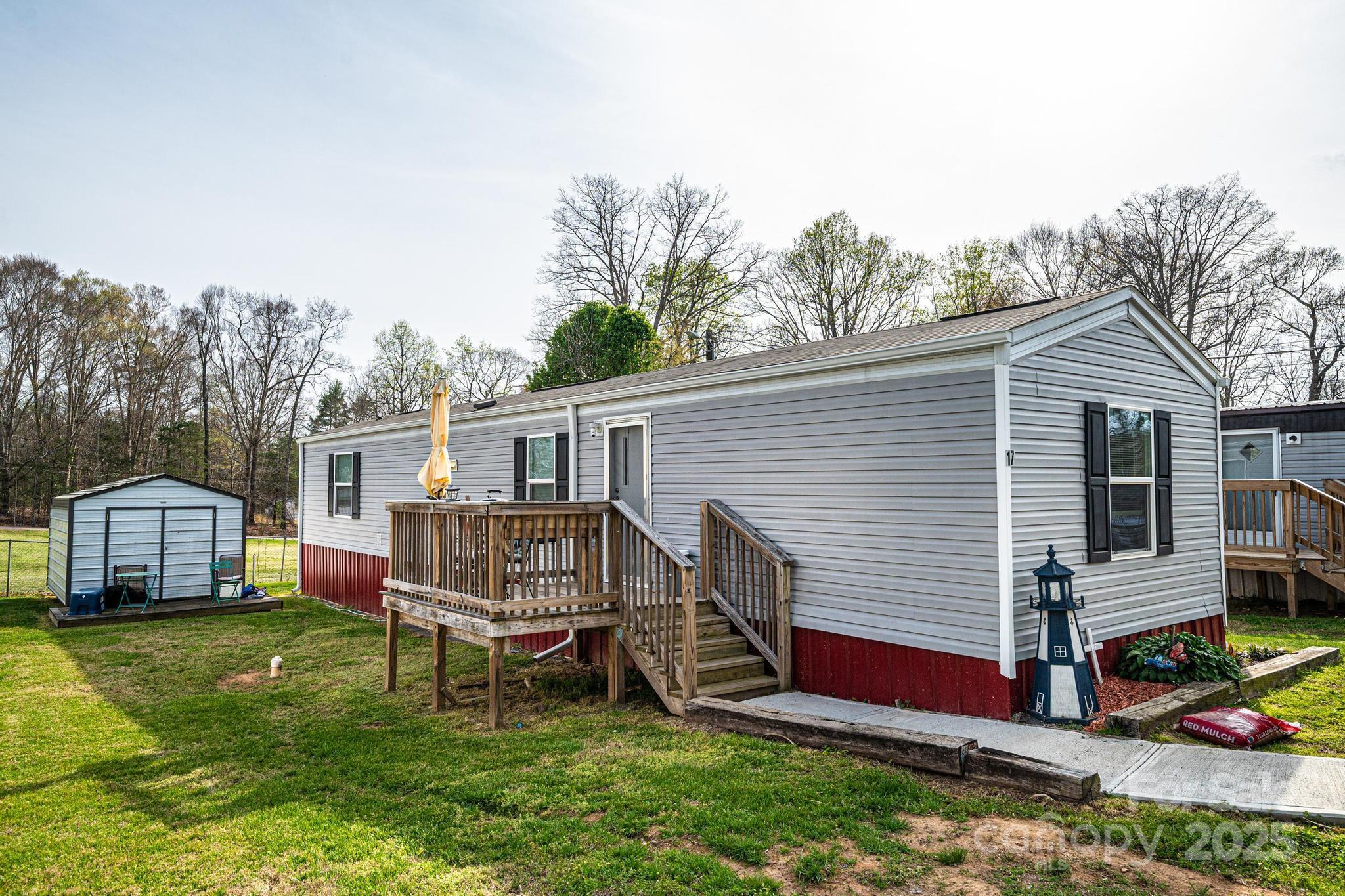 1521 Airport Rhodhiss Road Property Photo 8