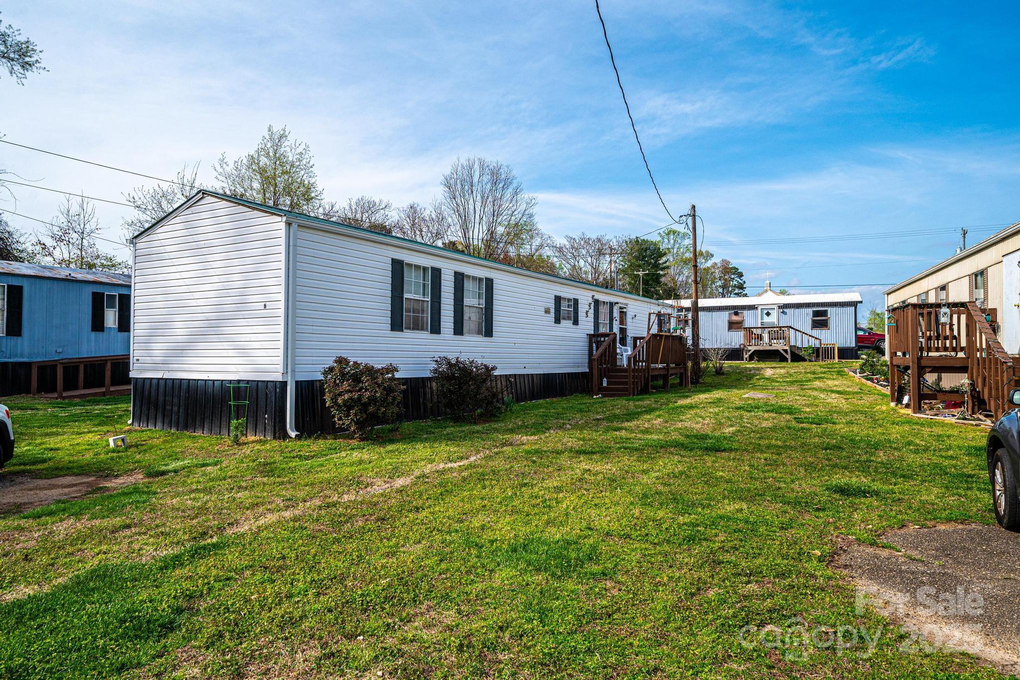 1521 Airport Rhodhiss Road Property Photo 13