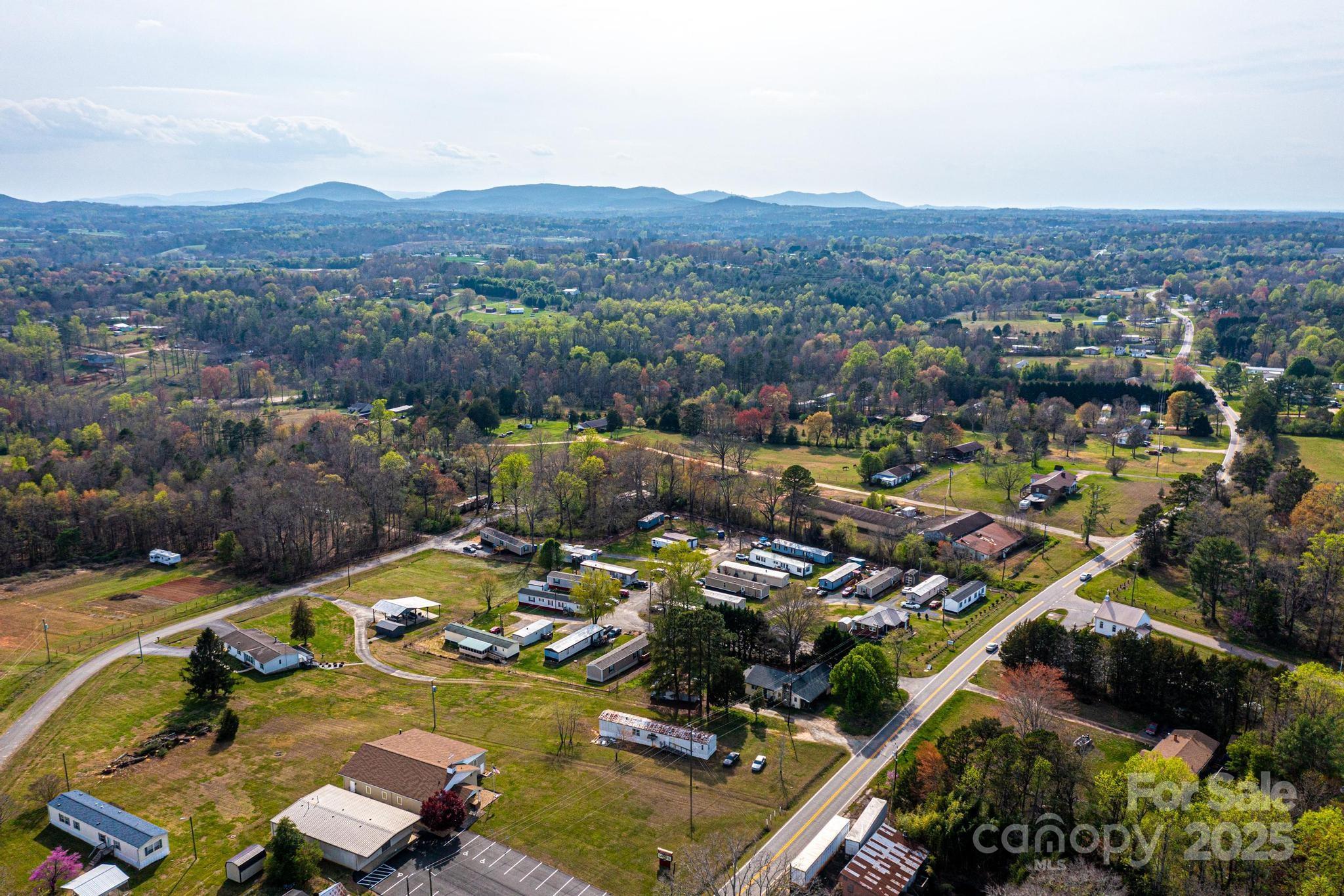 1521 Airport Rhodhiss Road Property Photo 25