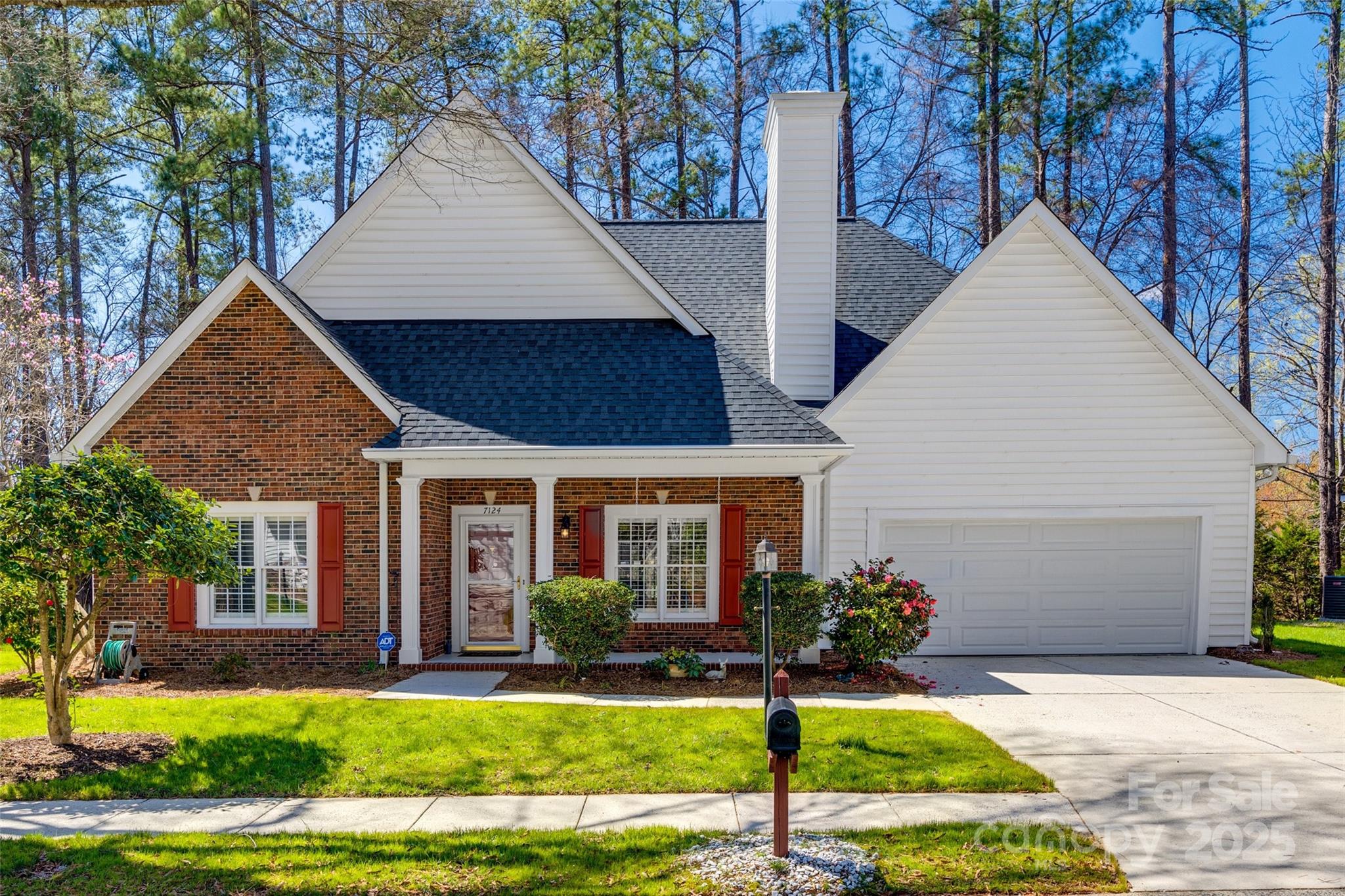 7124 Bevington Woods Lane Property Photo