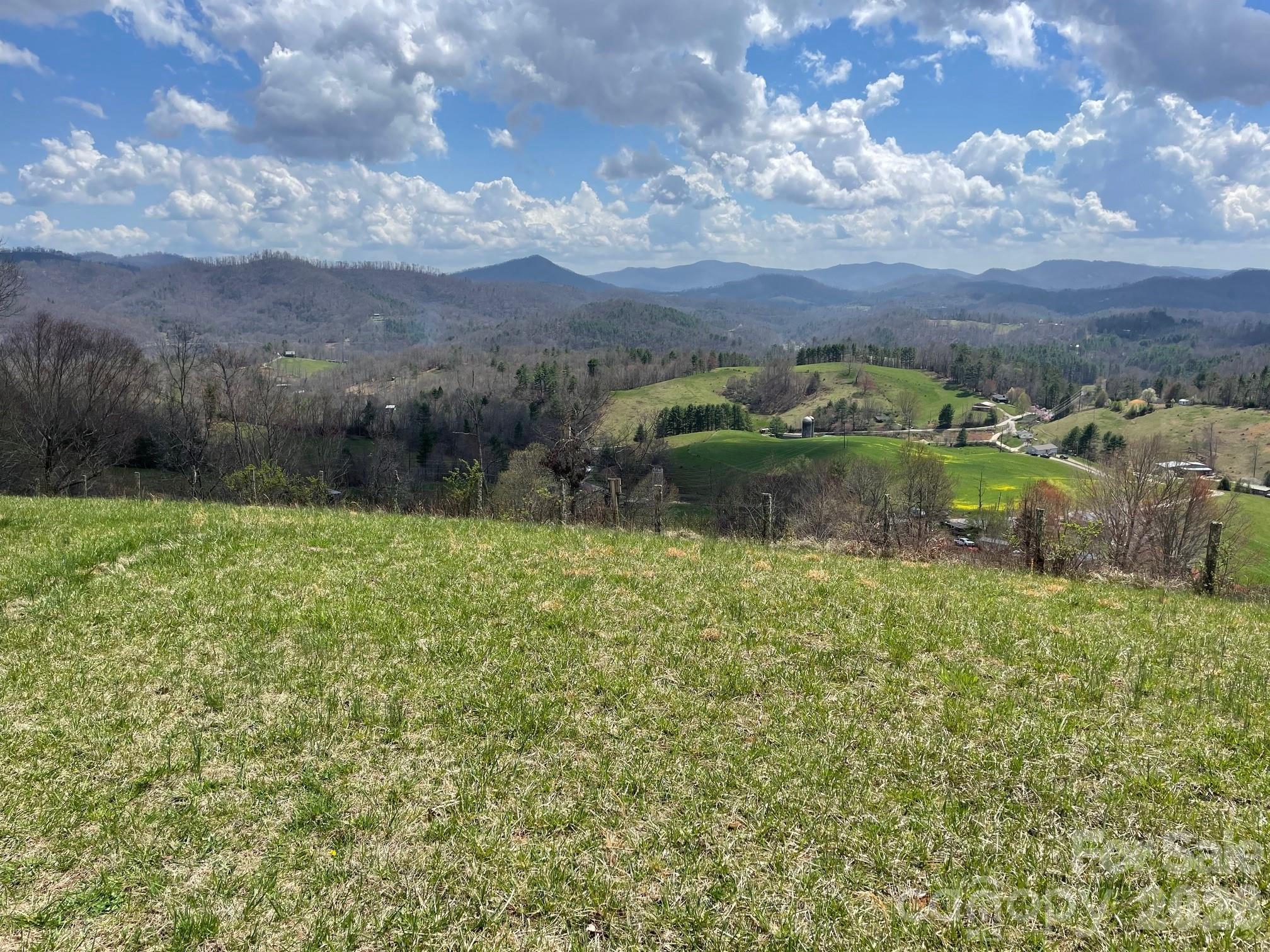 999 Chestnut Mountain Drive Property Photo 16