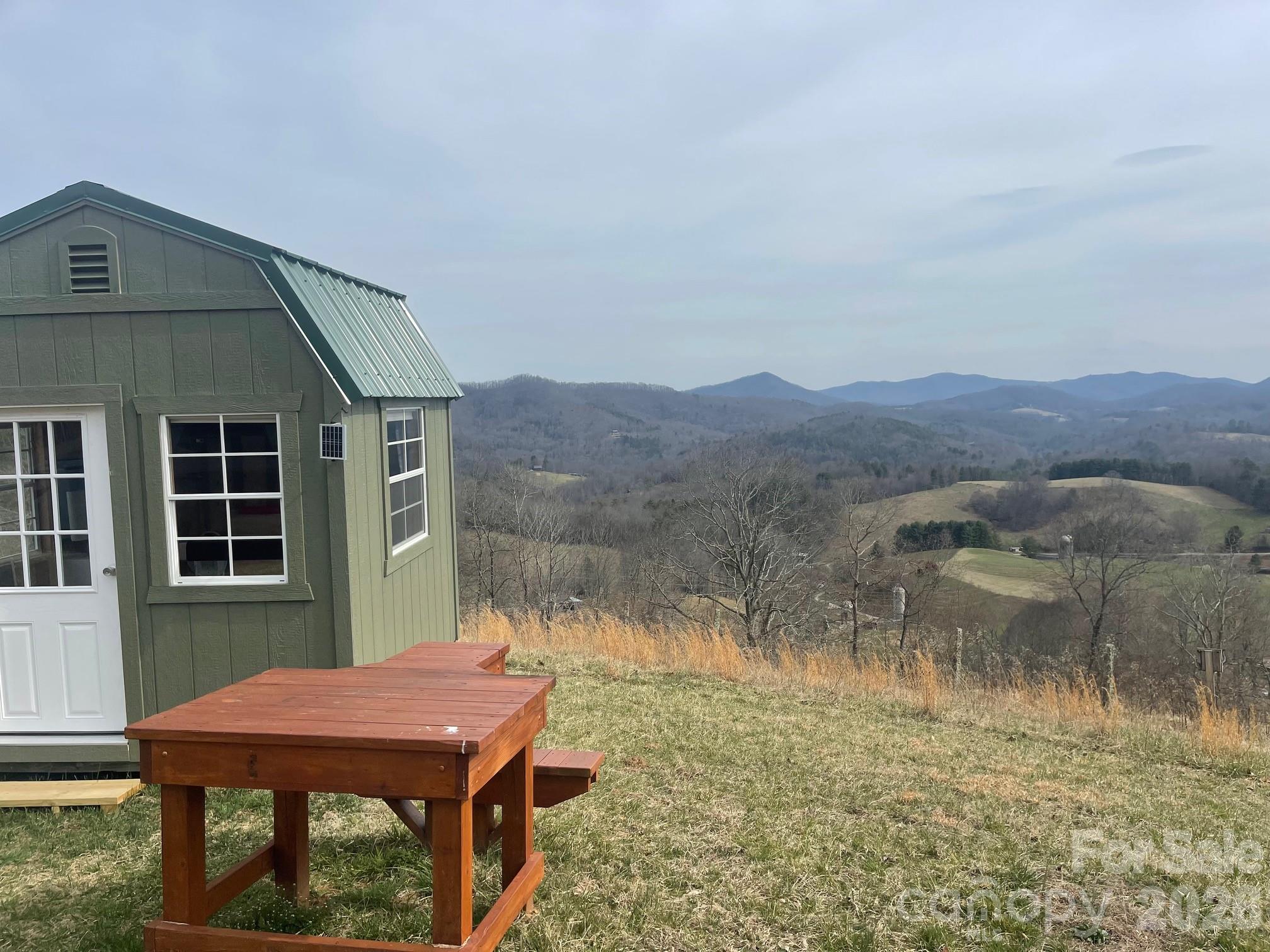 999 Chestnut Mountain Drive Property Photo 21