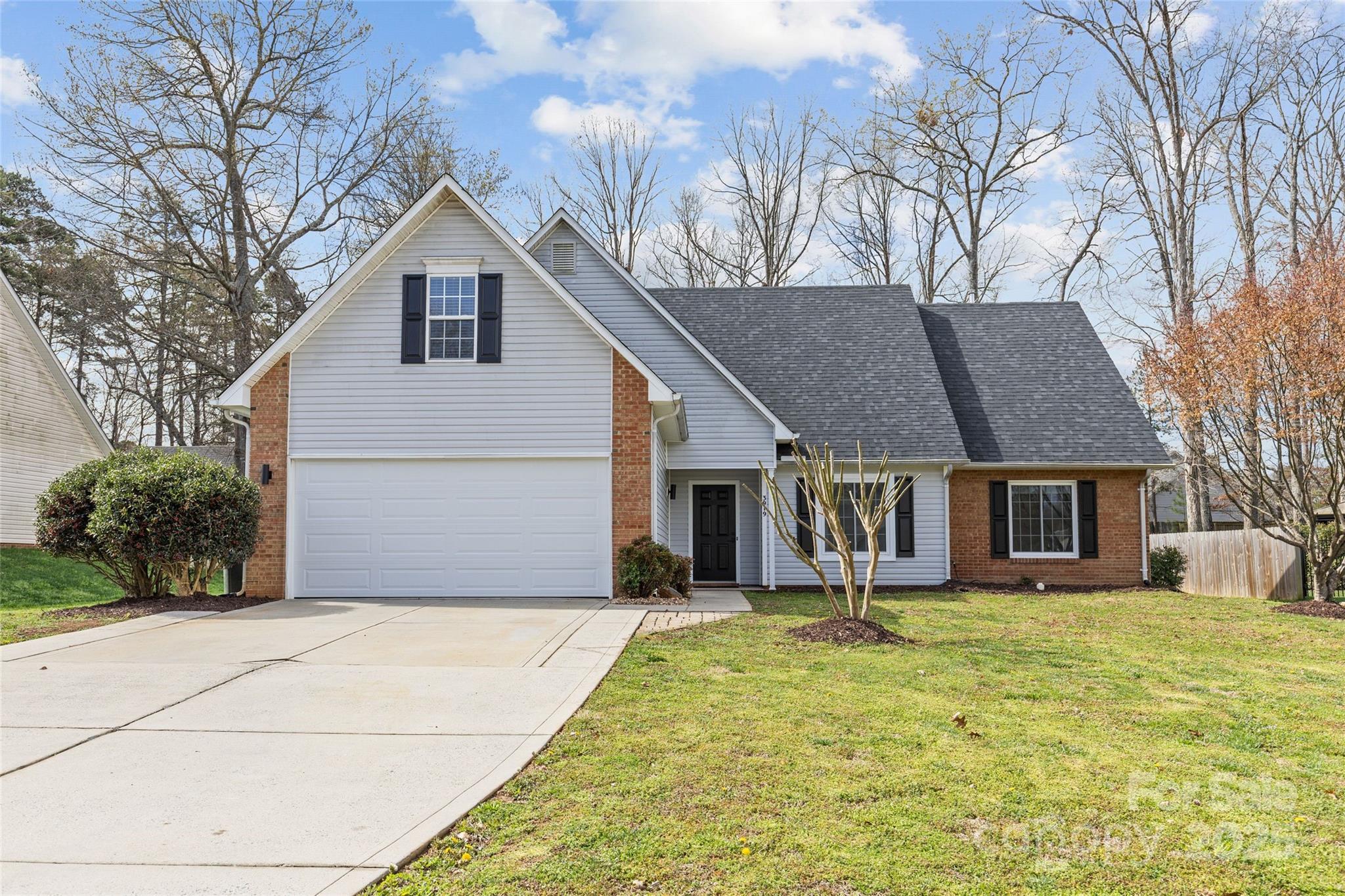3919 Chatterleigh Drive Property Photo