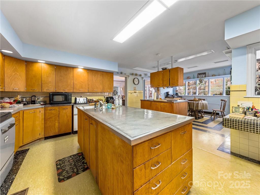 67 Lakeview Drive Property Photo 26