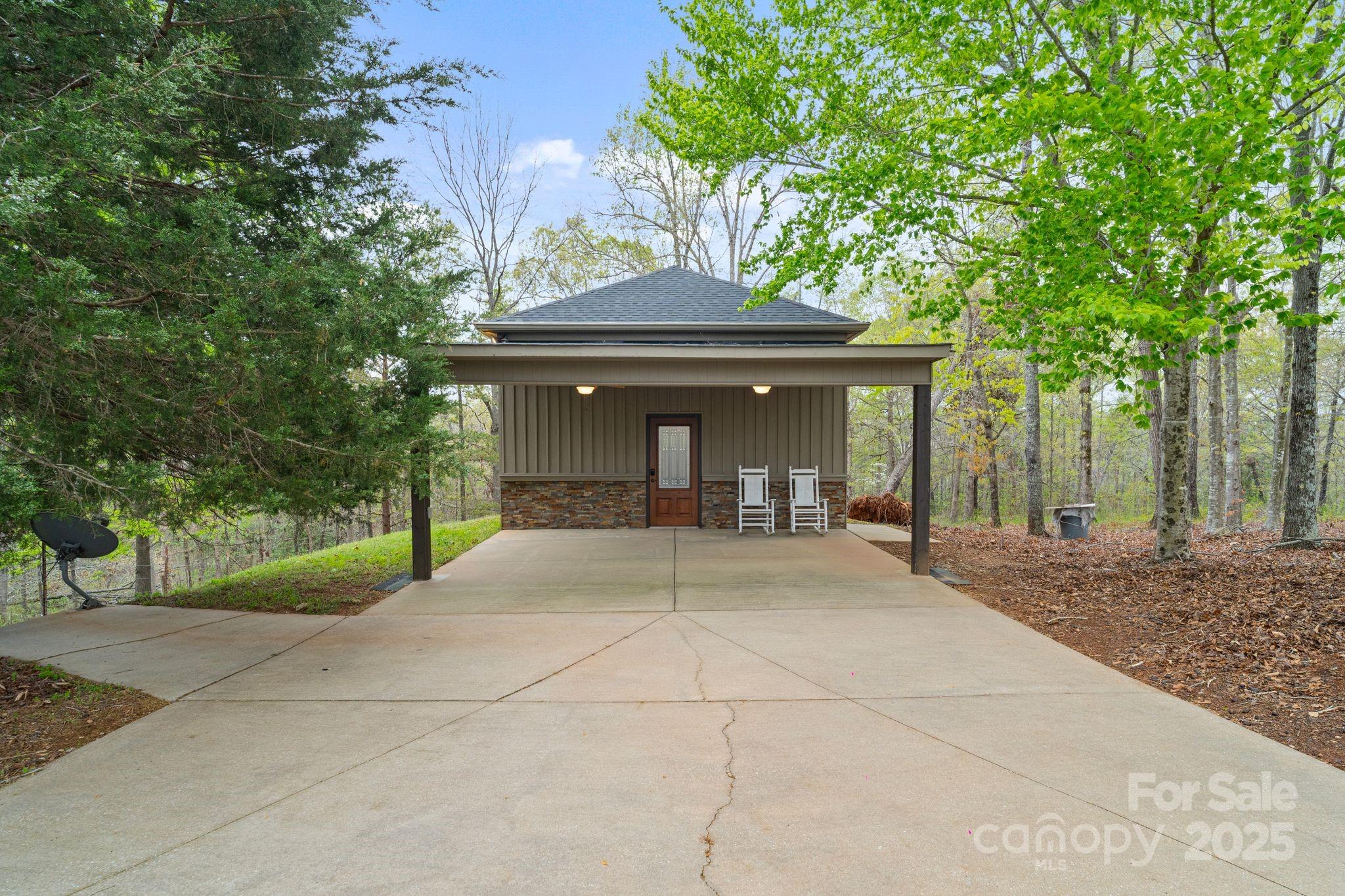 265 Phillip Henderson Road Property Photo 28