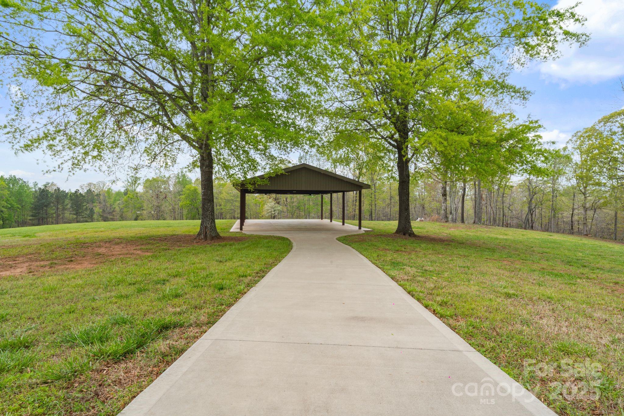 265 Phillip Henderson Road Property Photo 37