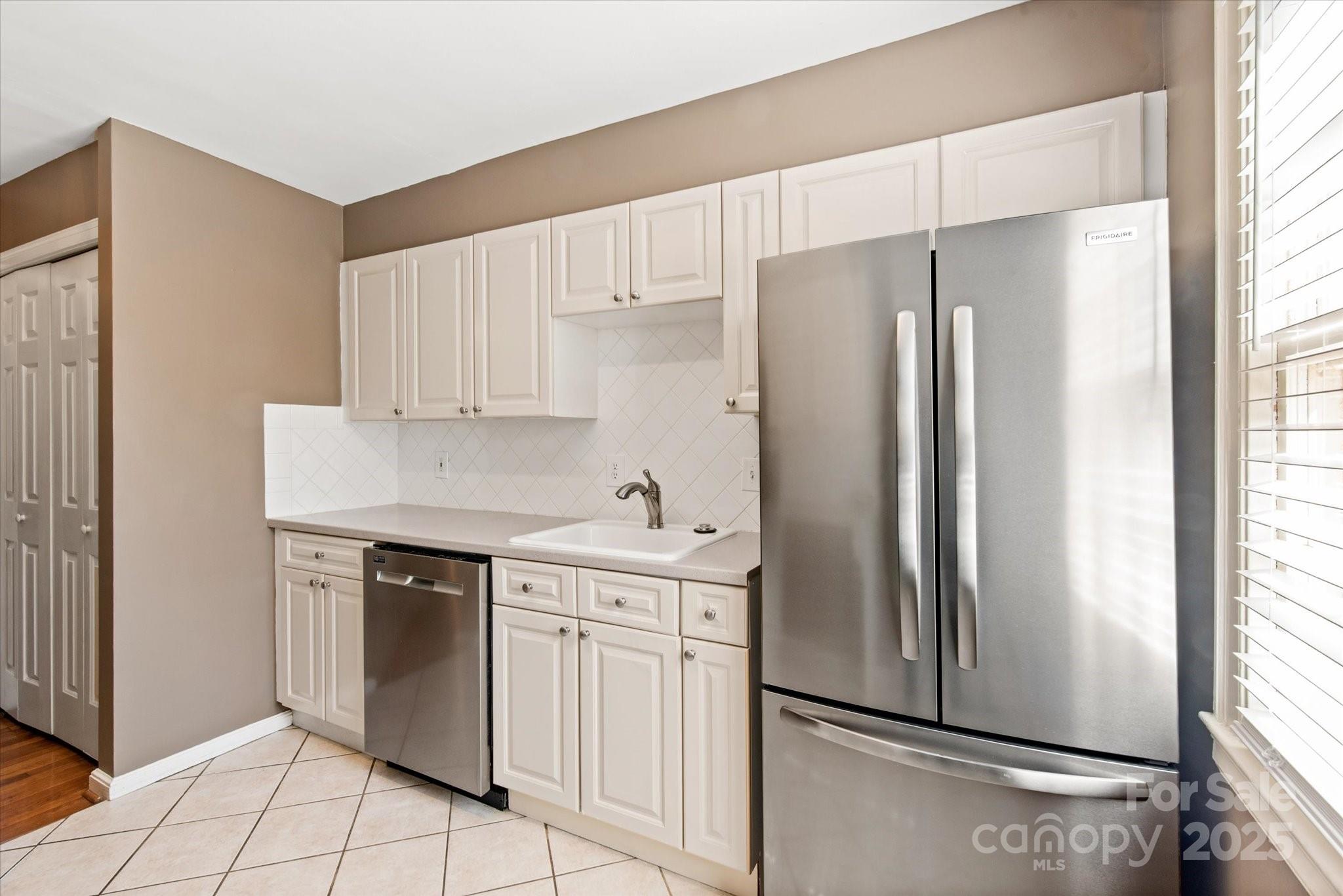 103 S Laurel Avenue Property Photo 7