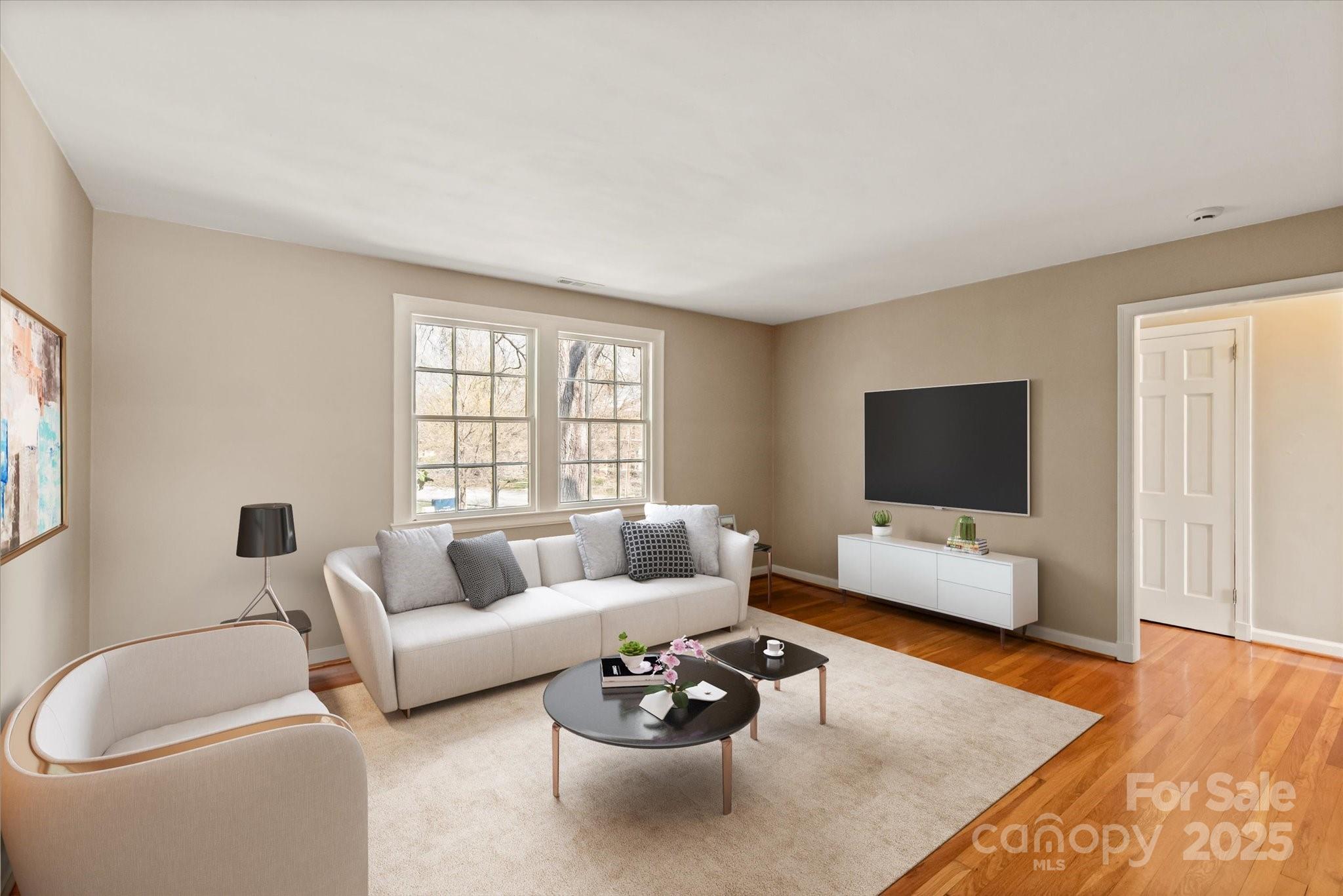 103 S Laurel Avenue Property Photo 9