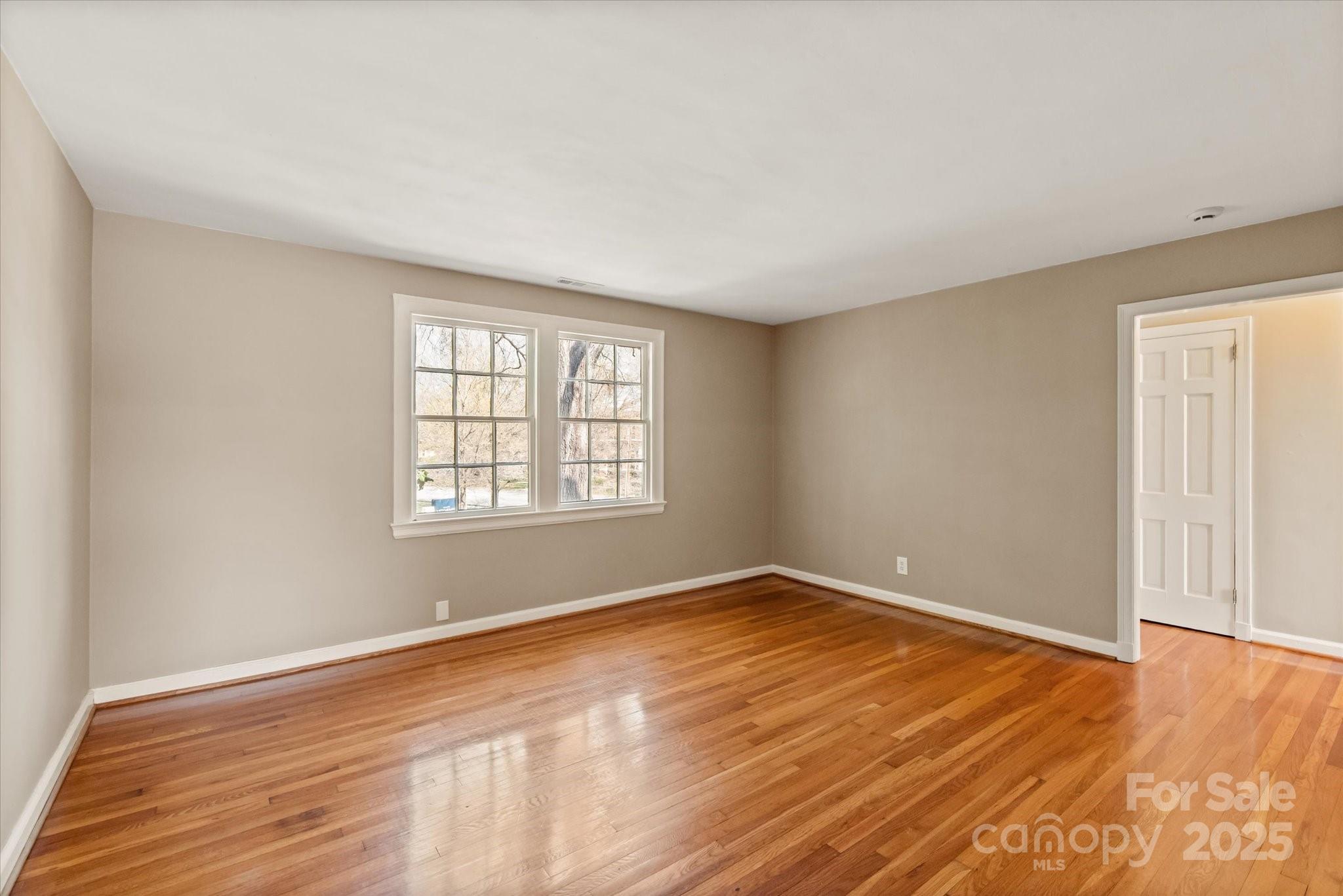 103 S Laurel Avenue Property Photo 10