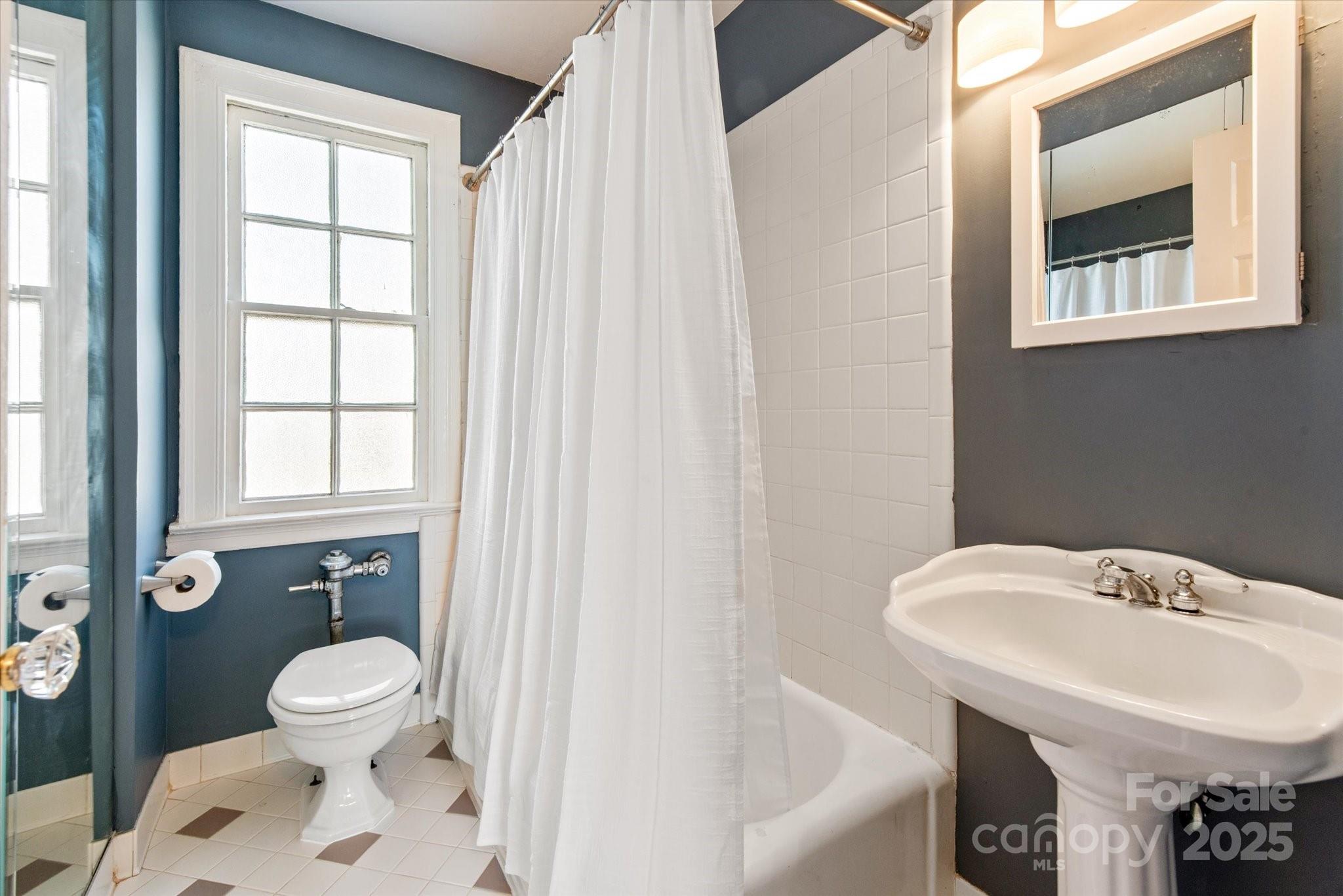 103 S Laurel Avenue Property Photo 14