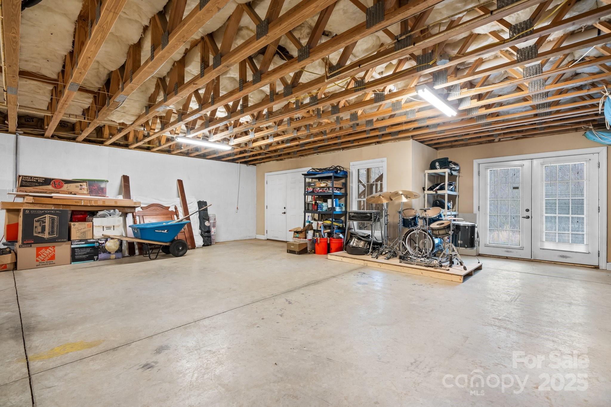 1263 Waterford Drive Property Photo 30