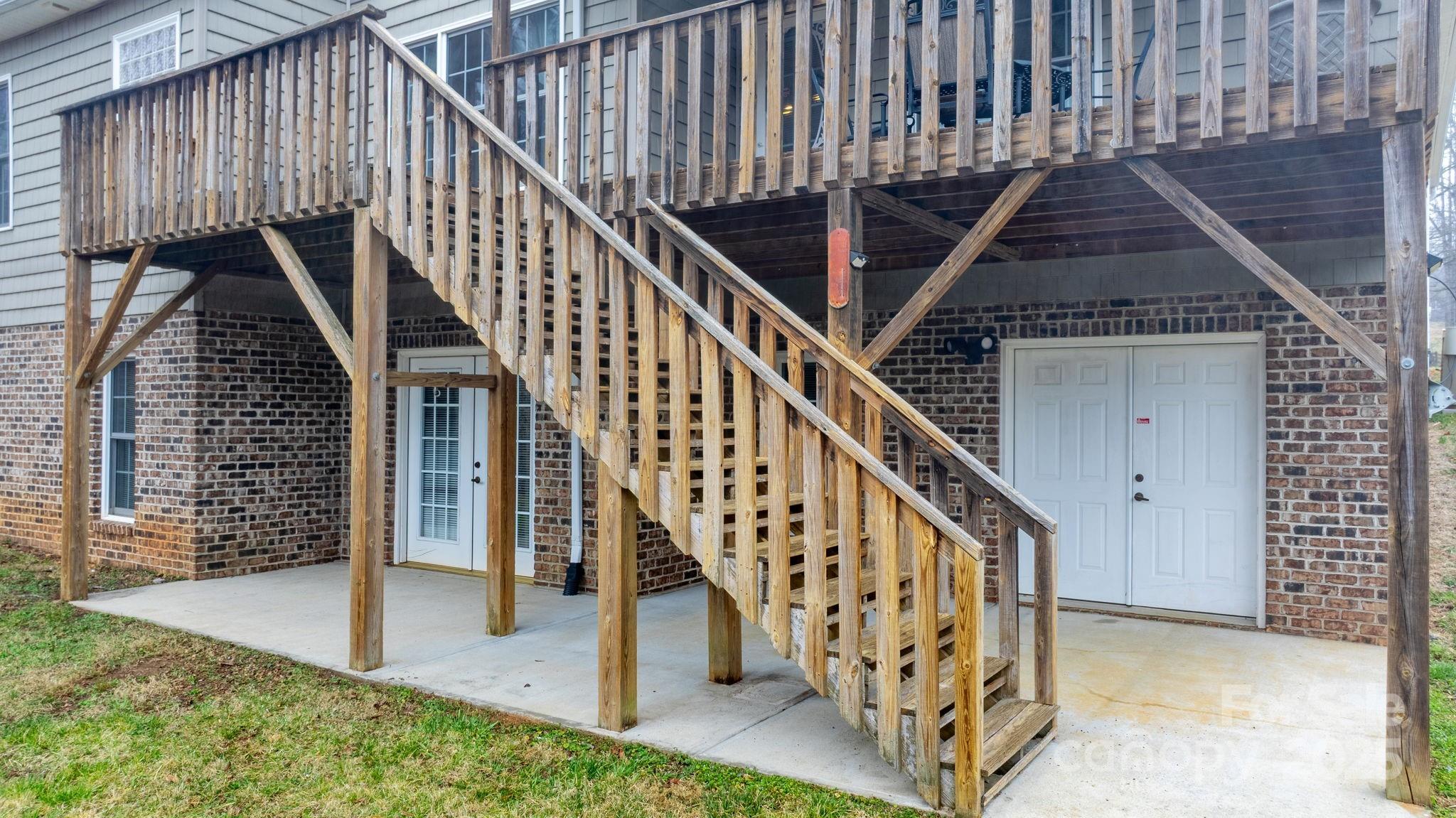 1263 Waterford Drive Property Photo 39