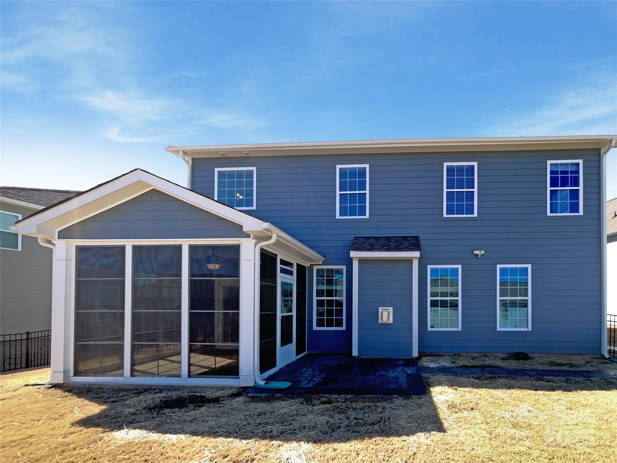 2085 Saddlebred Drive Property Photo 8