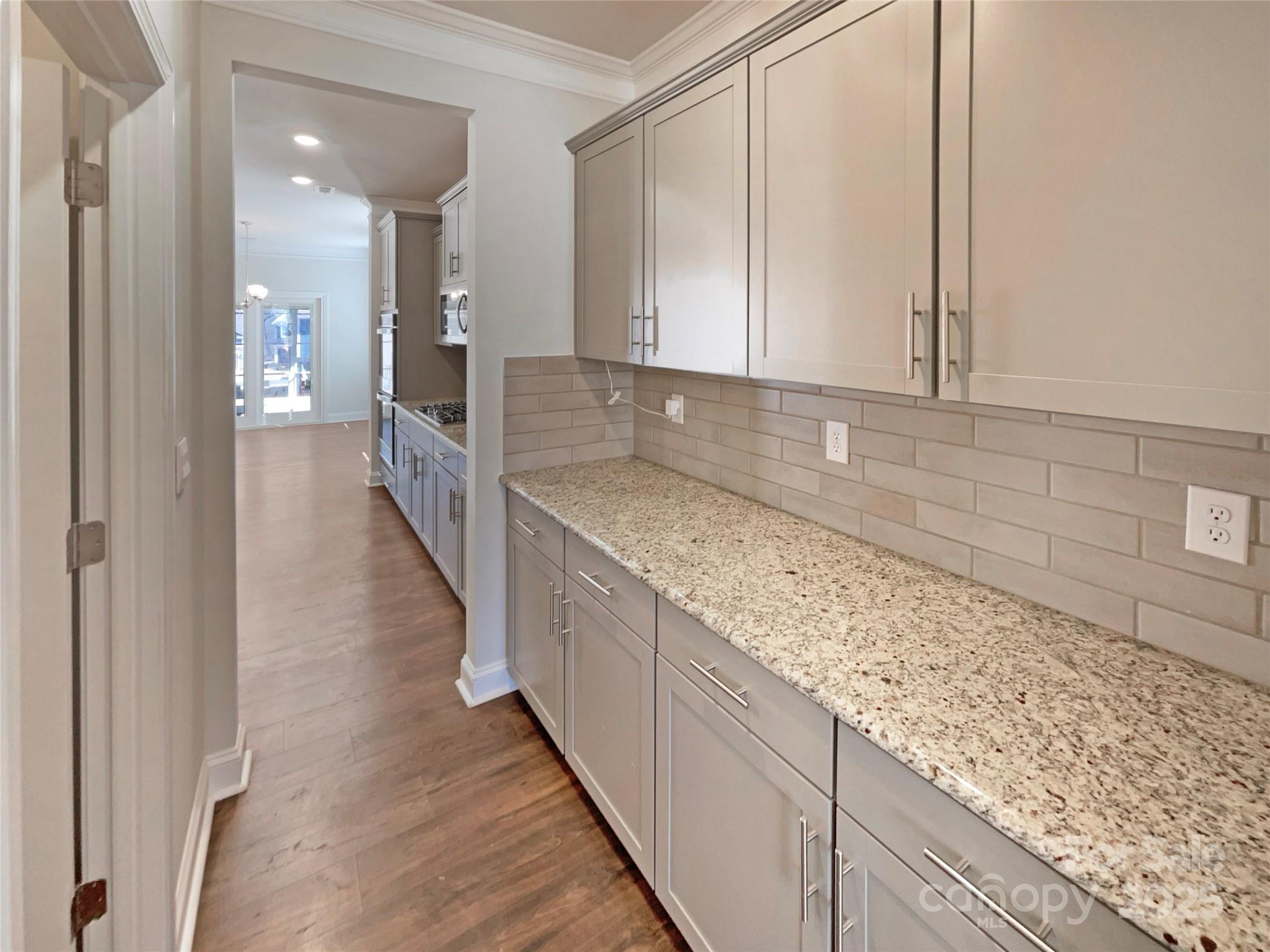 2085 Saddlebred Drive Property Photo 13