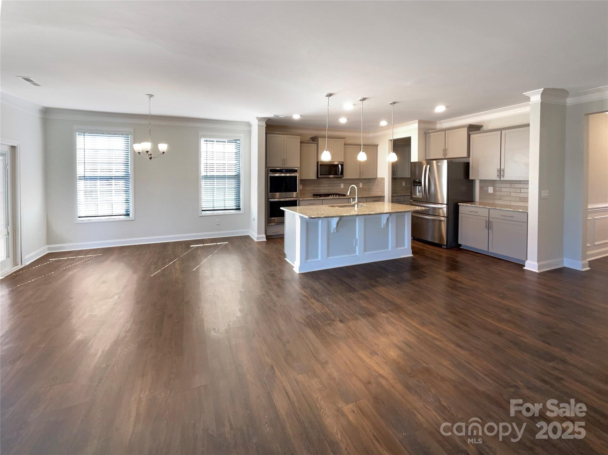 2085 Saddlebred Drive Property Photo 14
