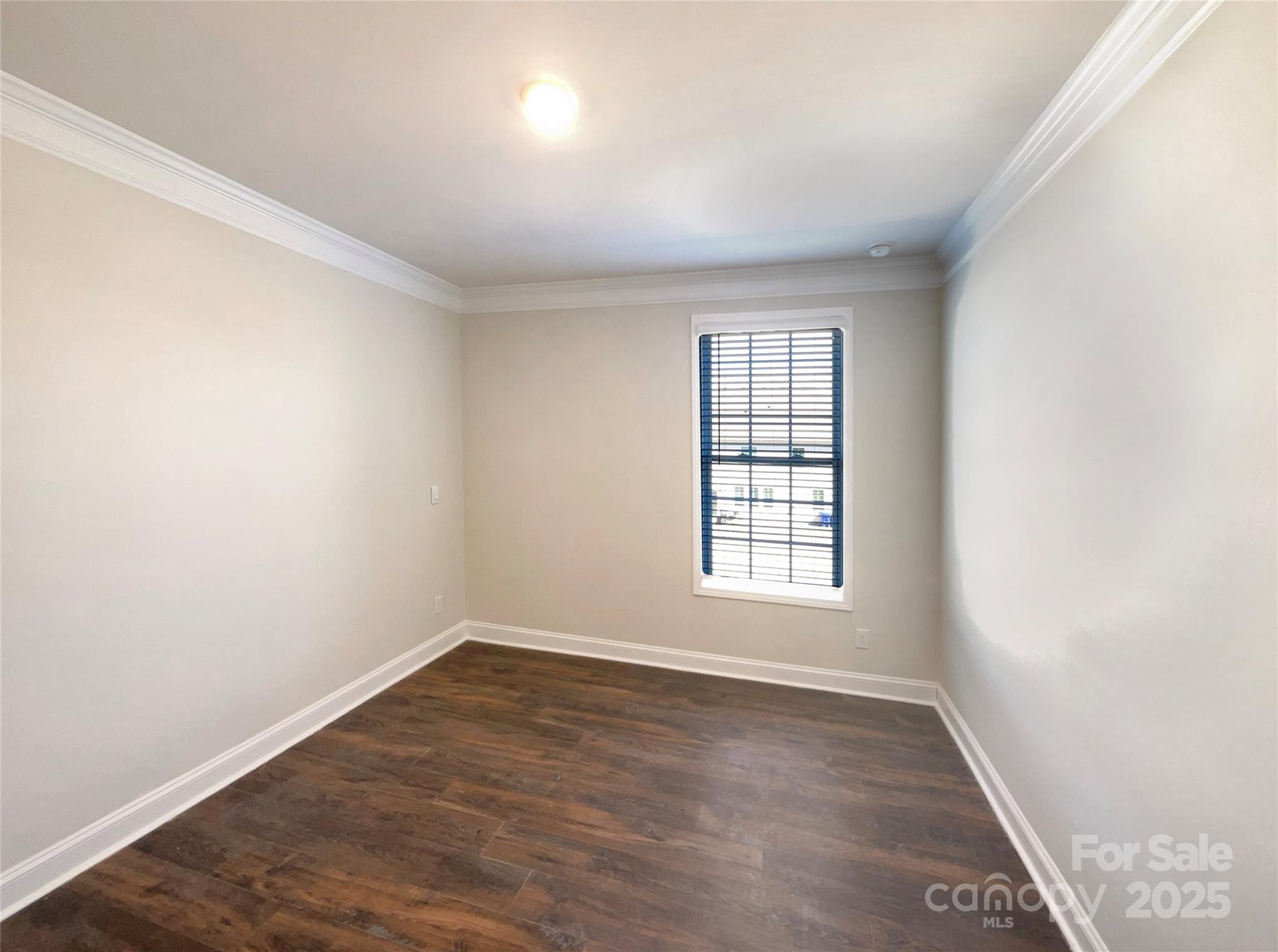 2085 Saddlebred Drive Property Photo 16