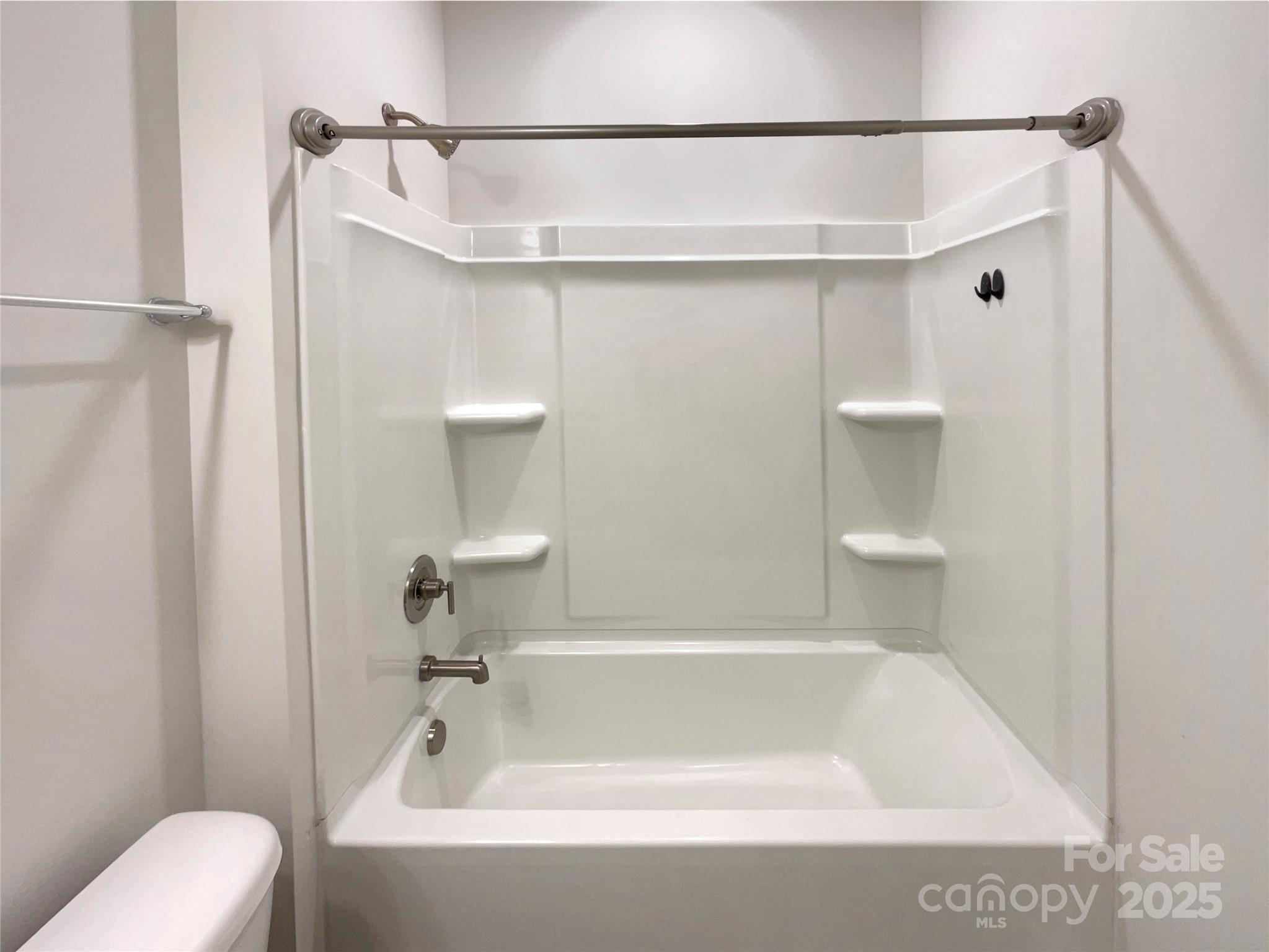 2085 Saddlebred Drive Property Photo 18