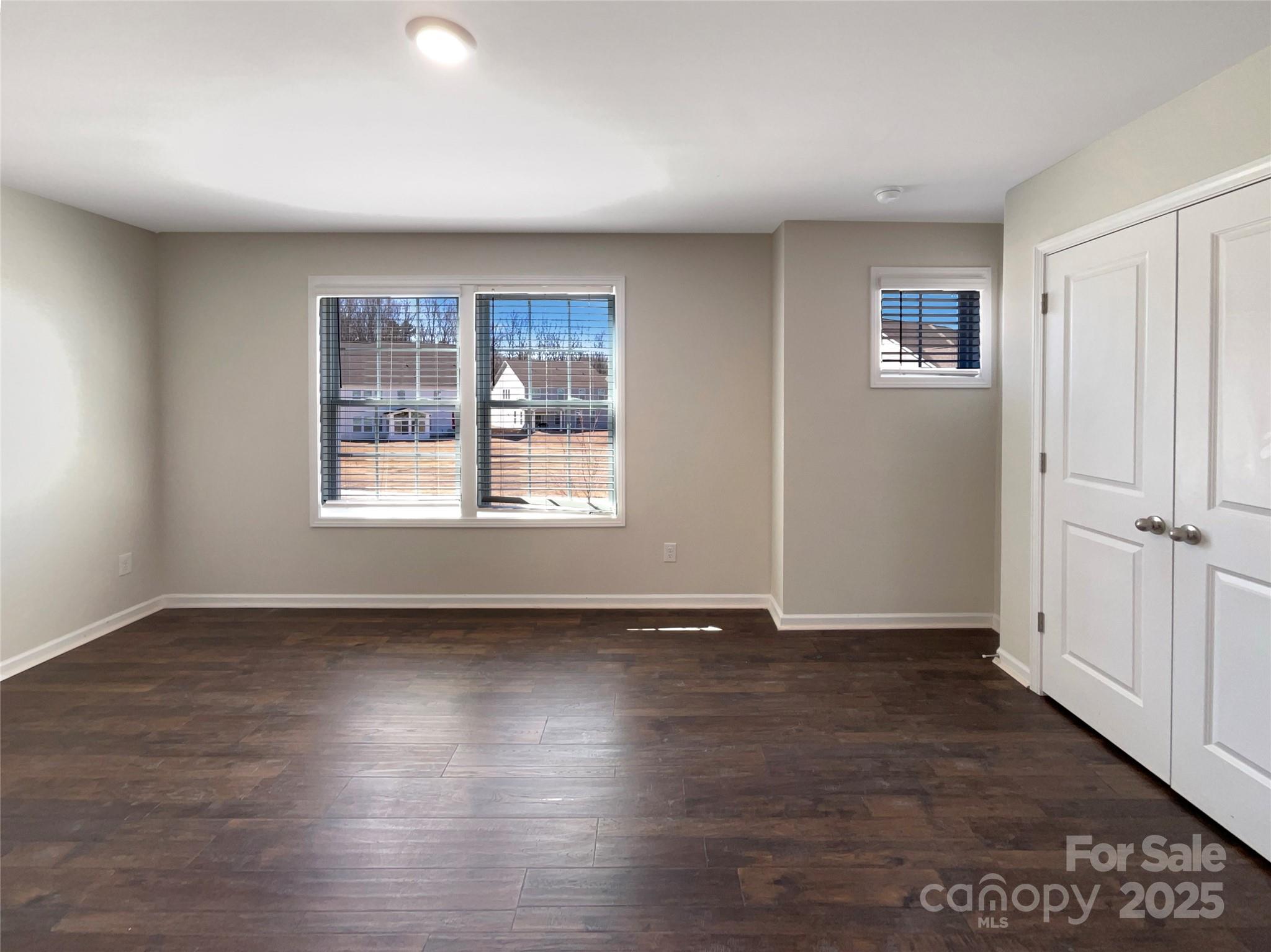 2085 Saddlebred Drive Property Photo 21