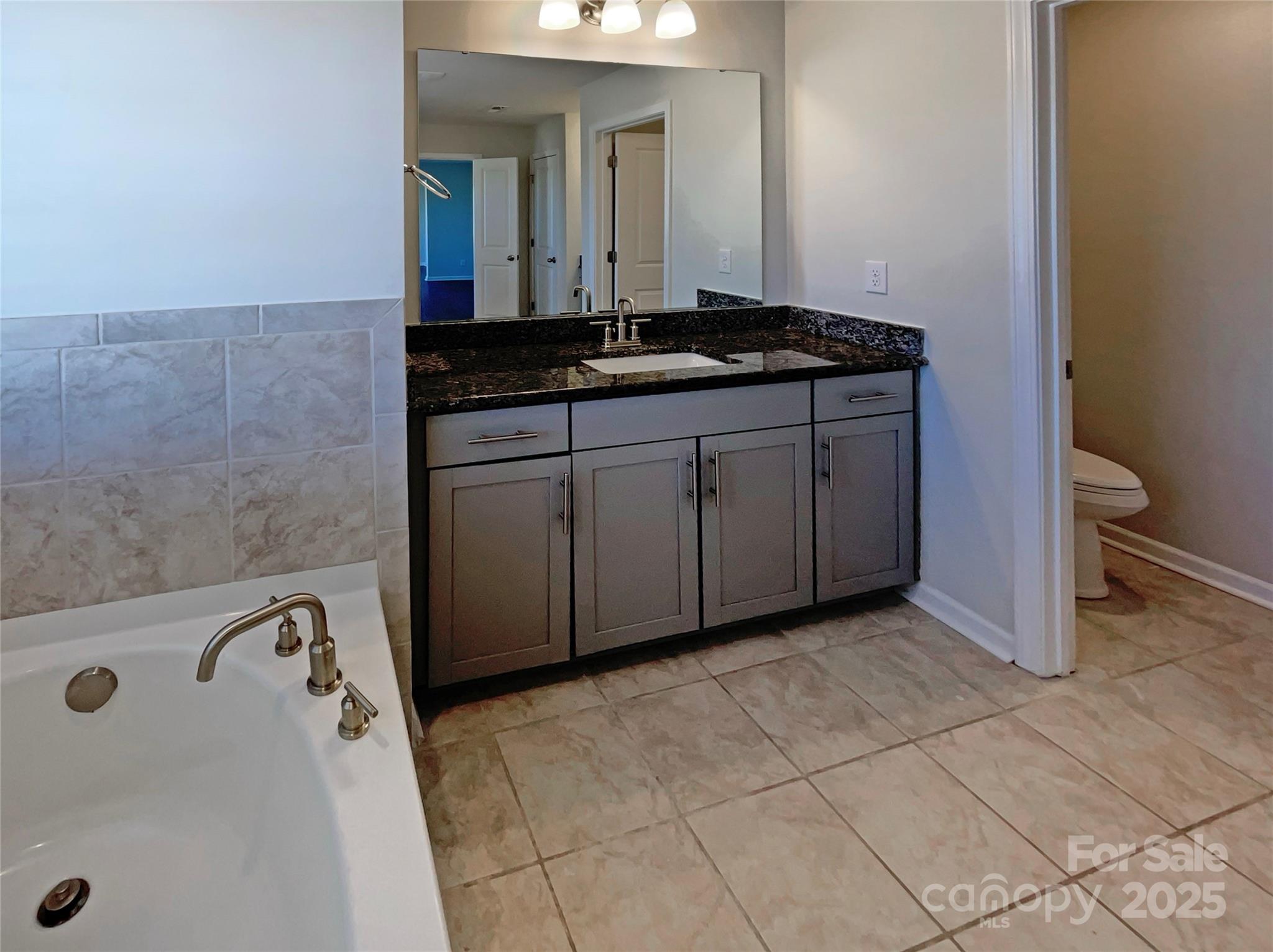 2085 Saddlebred Drive Property Photo 24