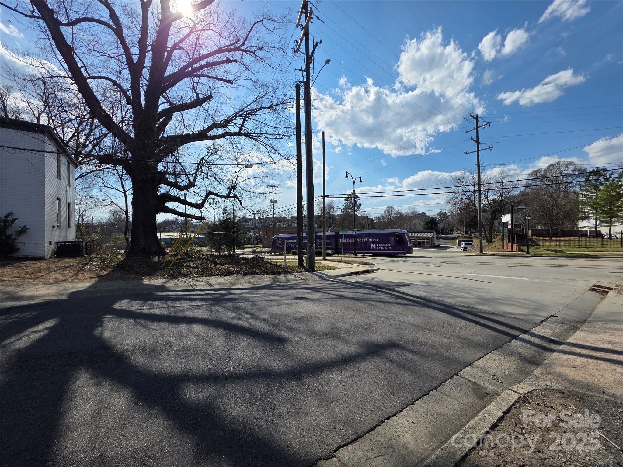 1519 And 1521 Montgomery Street Property Photo 2