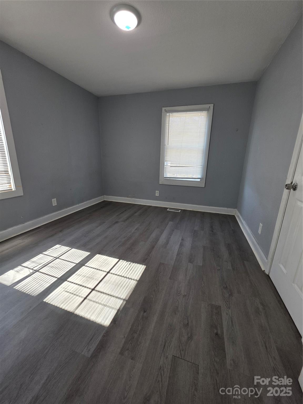 1519 And 1521 Montgomery Street Property Photo 9