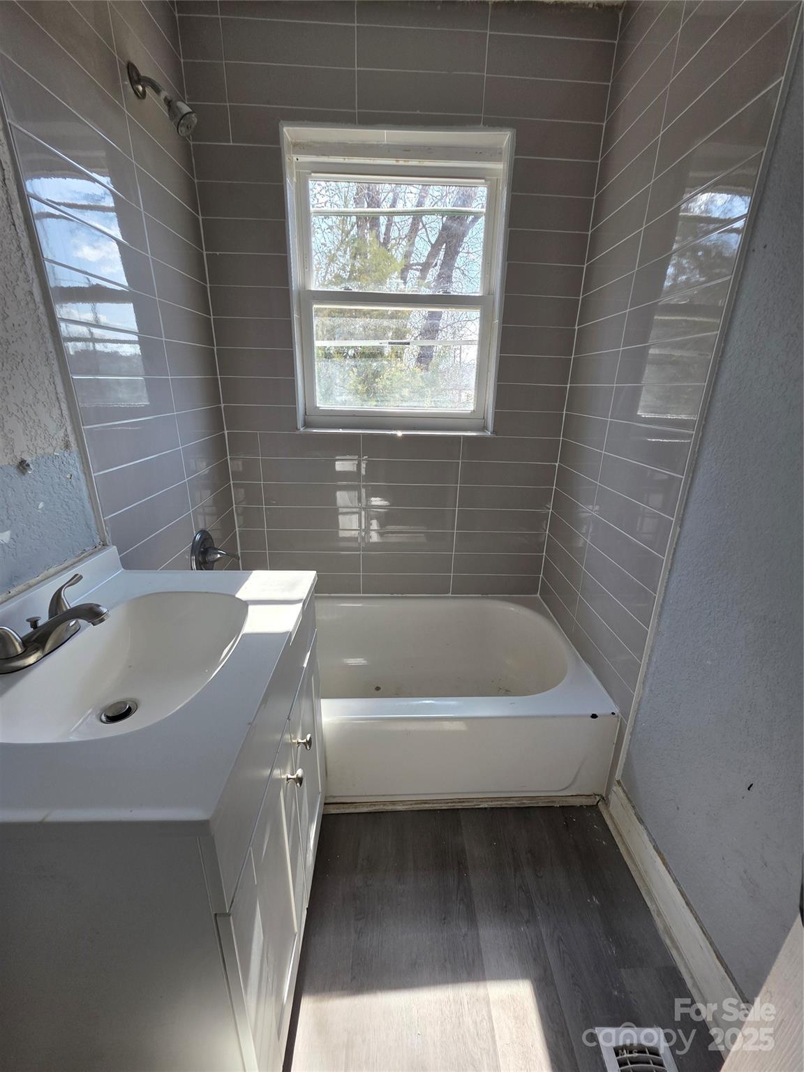 1519 And 1521 Montgomery Street Property Photo 10