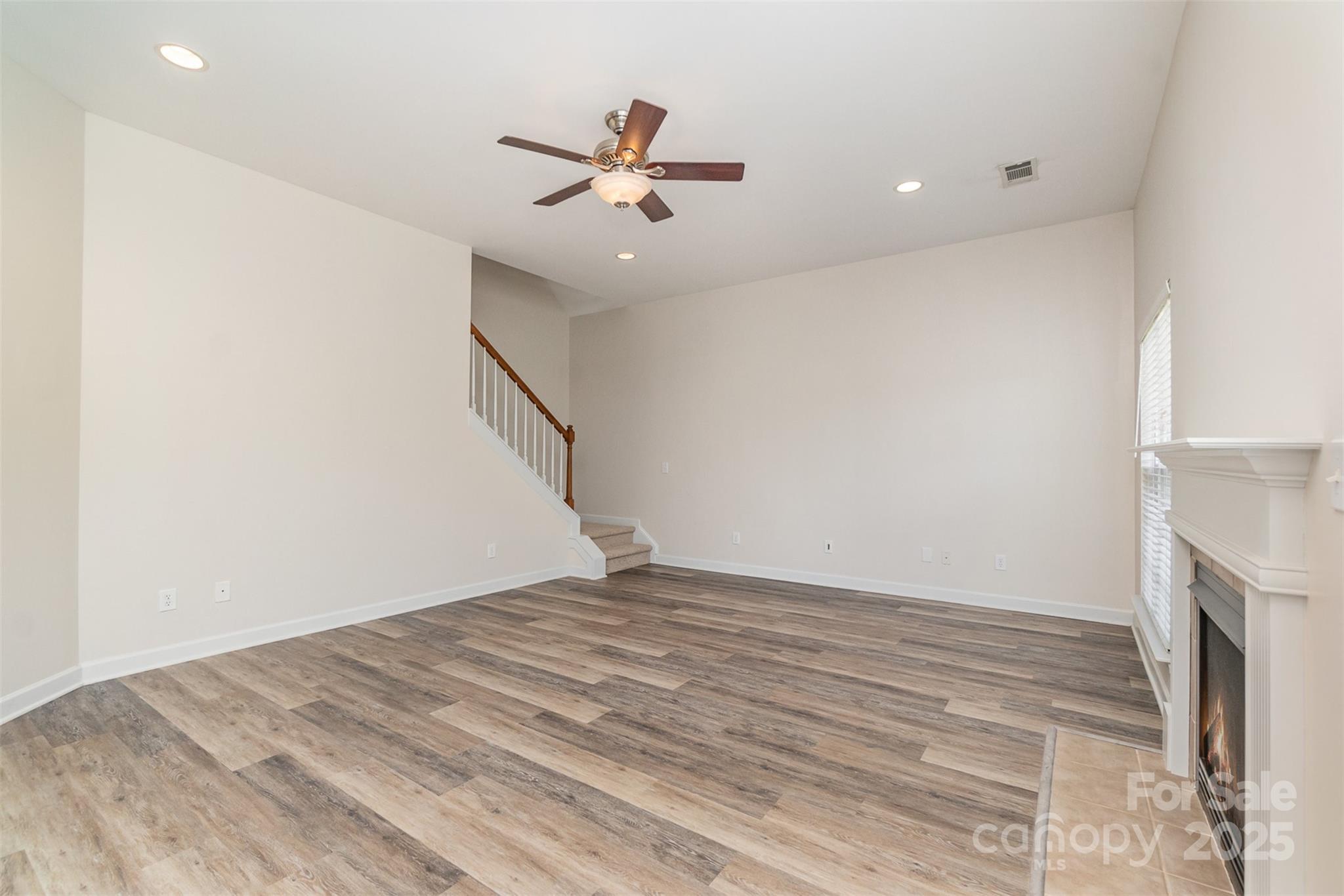 1615 Jekyll Lane Property Photo 13