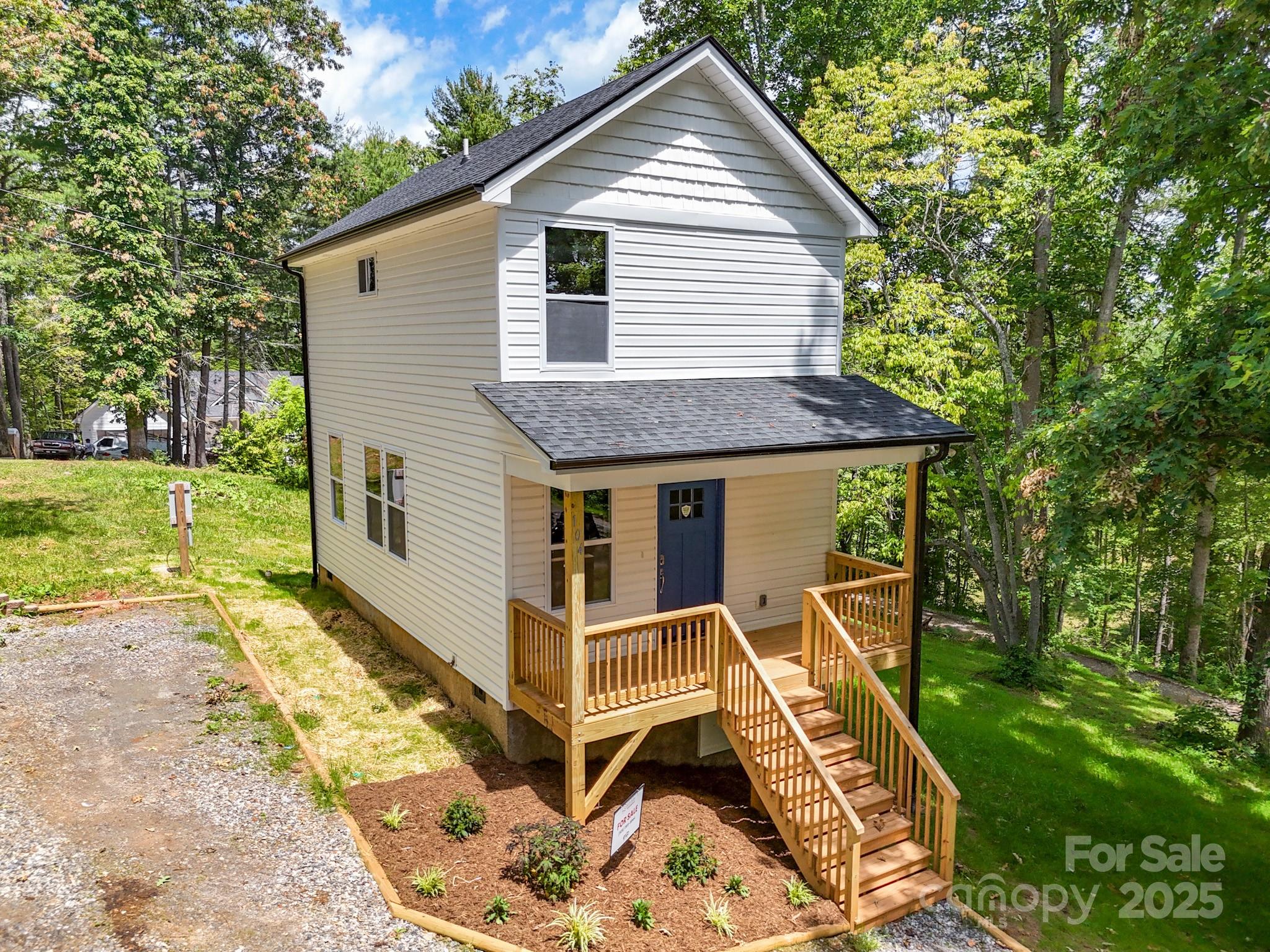 104 Forest Fern Lane Property Photo 1