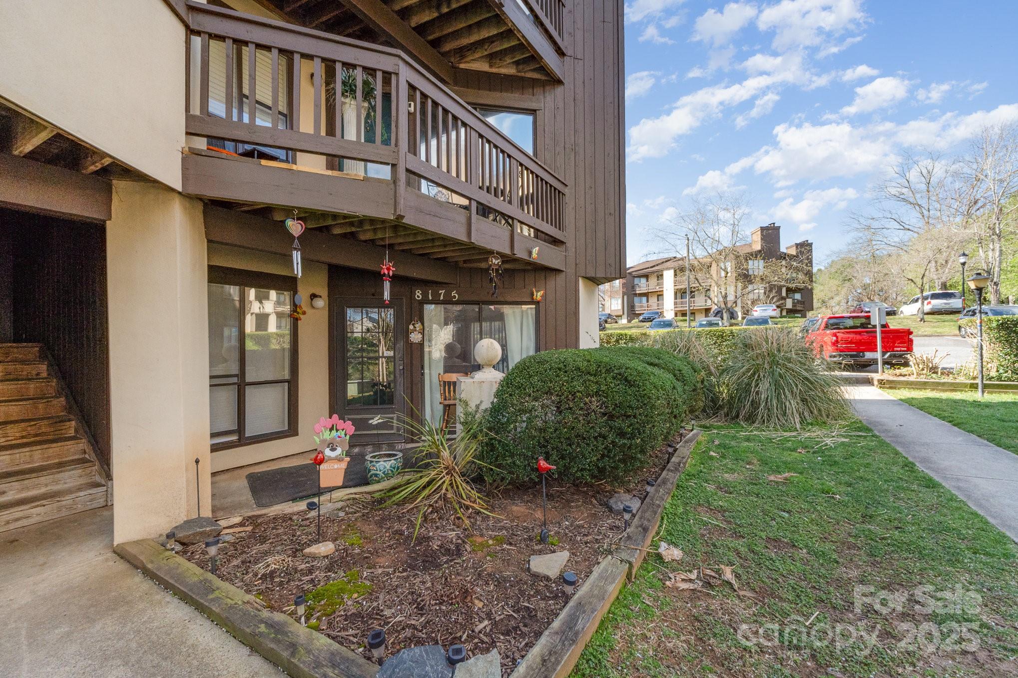 8175 Cedar Glen Drive Property Photo