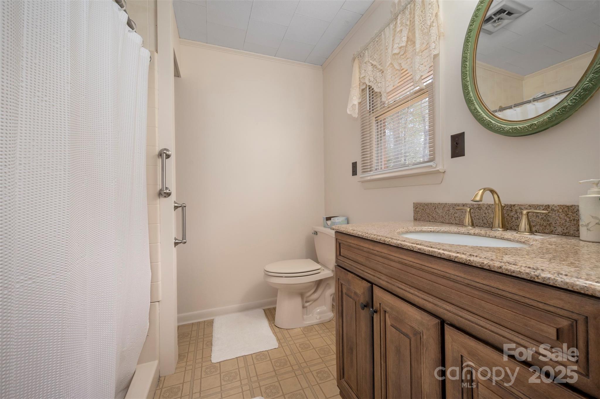 582 County Line Road Property Photo 14