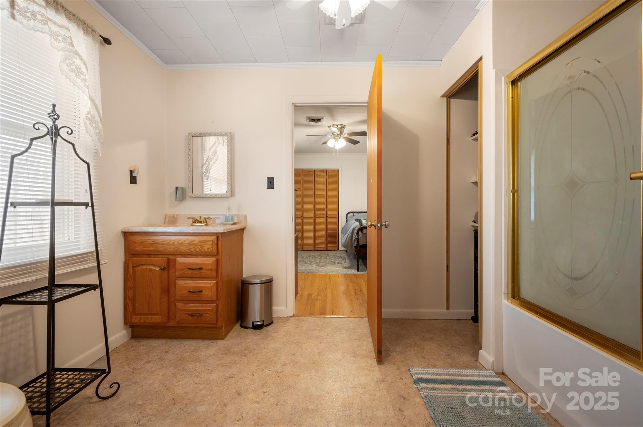 582 County Line Road Property Photo 18