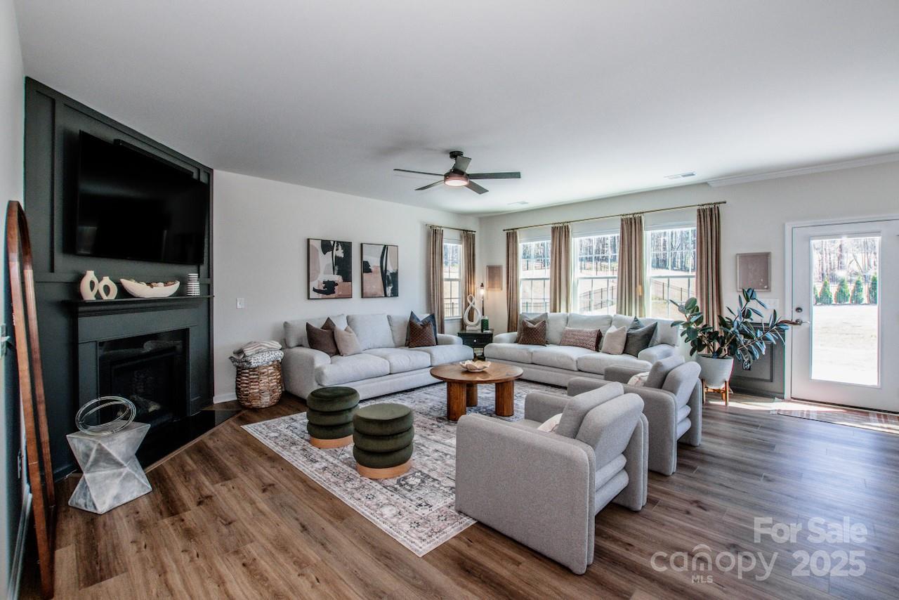 242 Hamptons Cove Road Property Photo