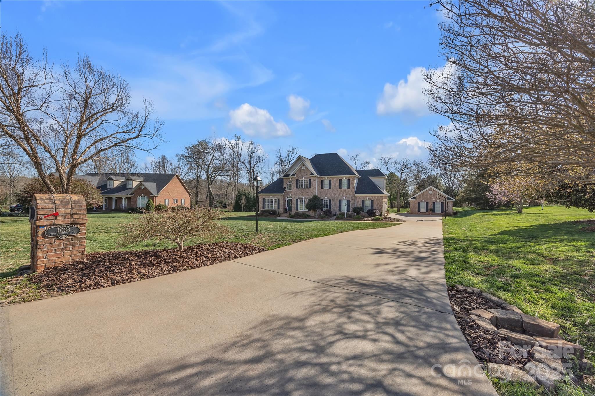 1033 Willow Creek Drive Property Photo