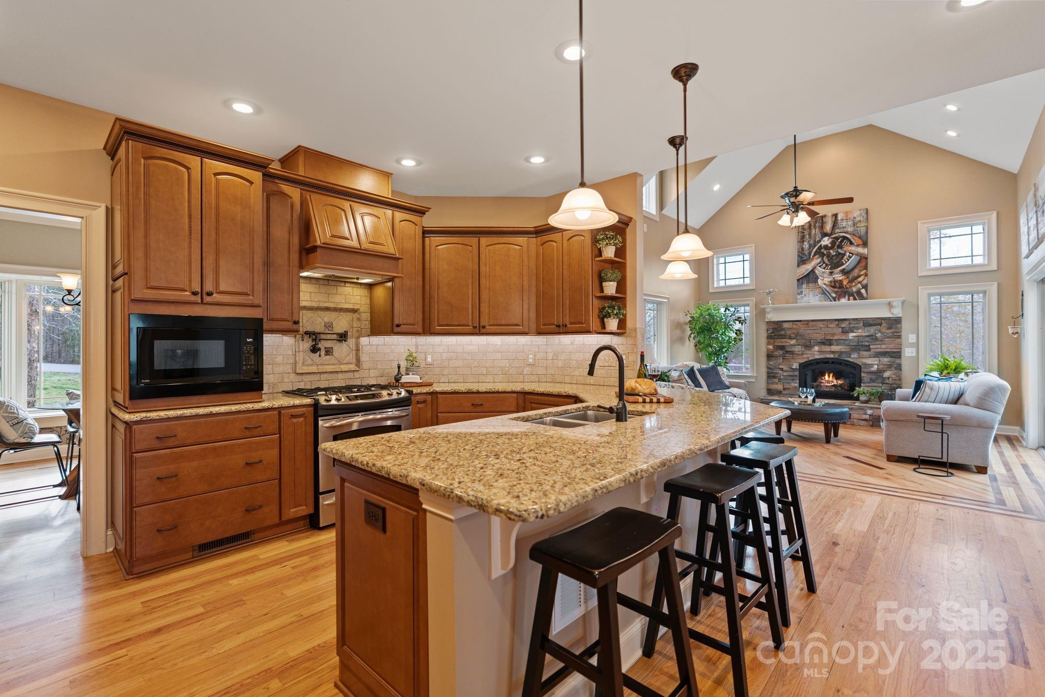 3196 Stonemill Path Property Photo 12